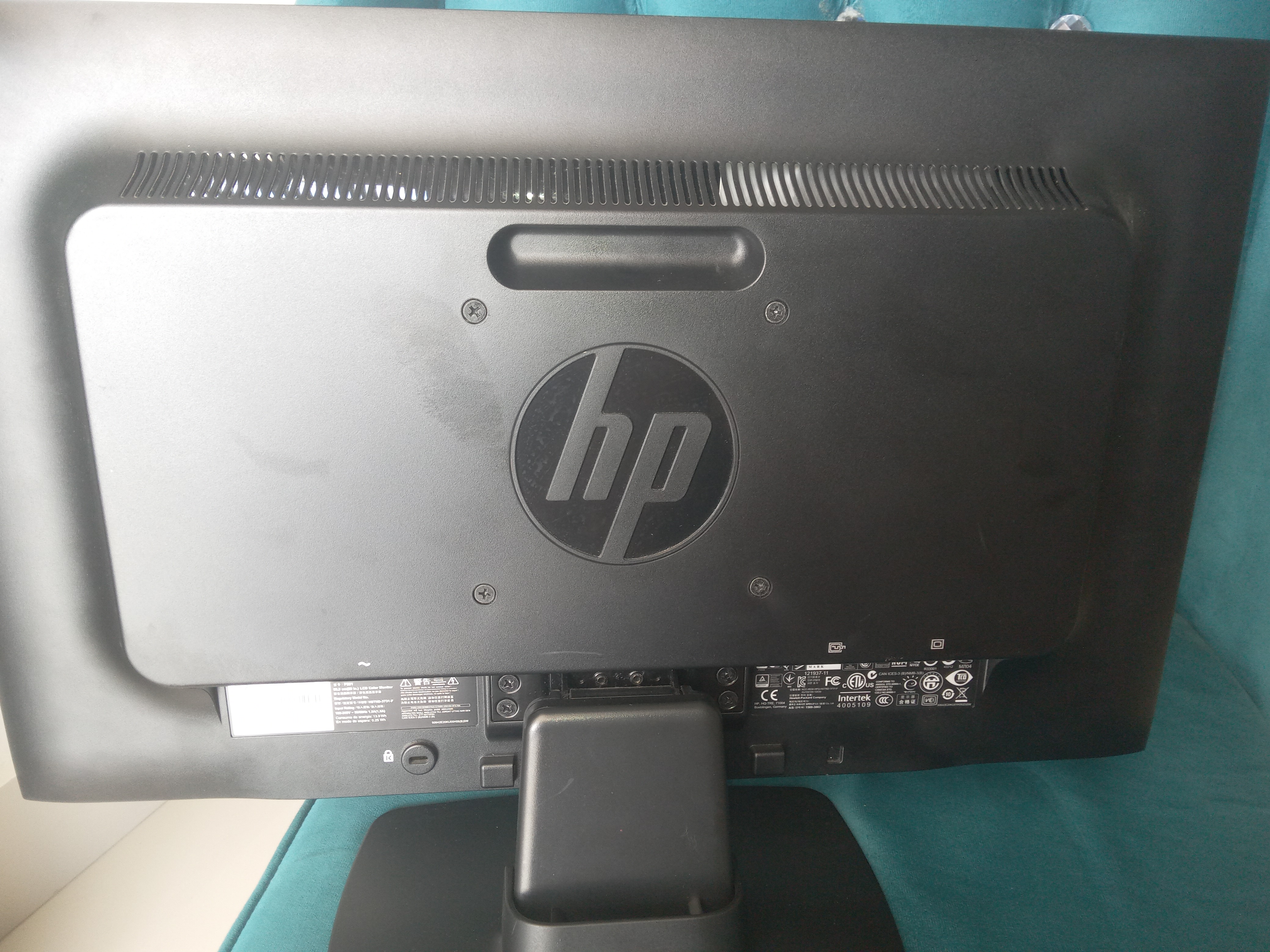 computadoras y laptops - Monitor de 20 pulgadas HP ProDisplay P201 1