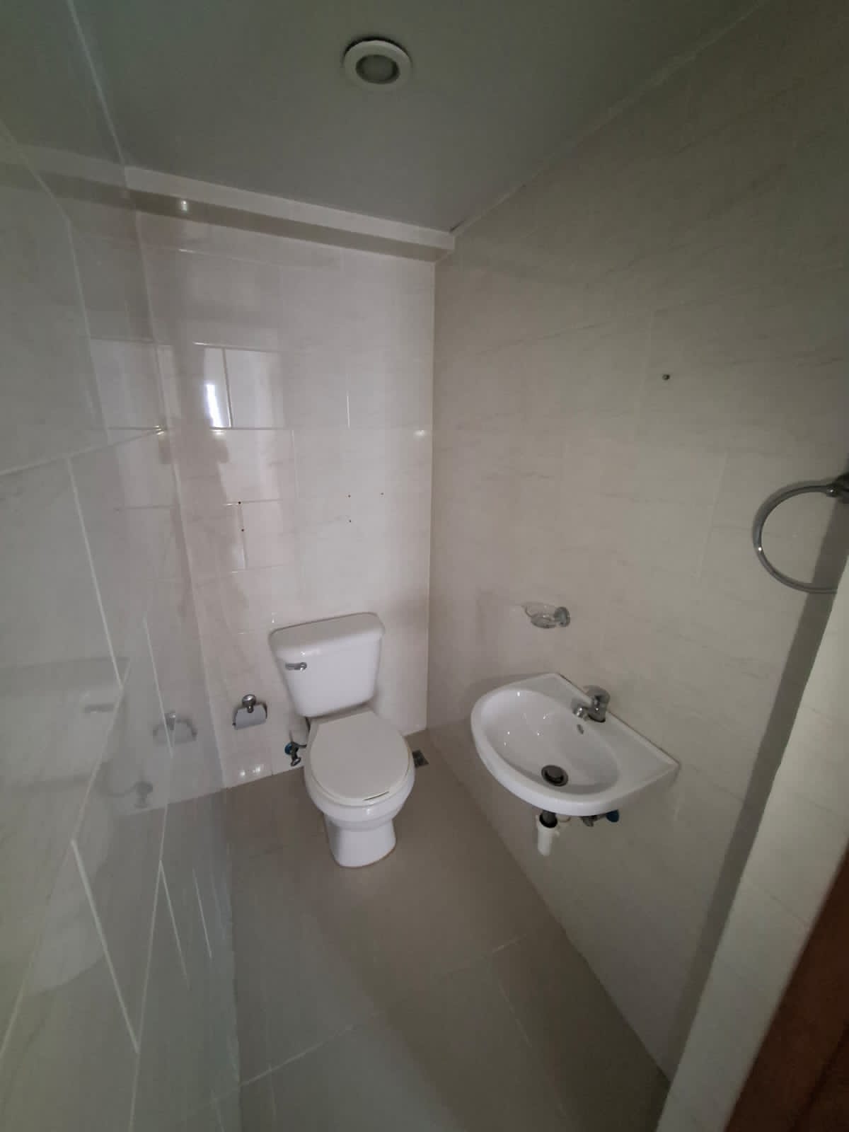 apartamentos - Vendo apto. Casi nuevo, Quisqueya 8