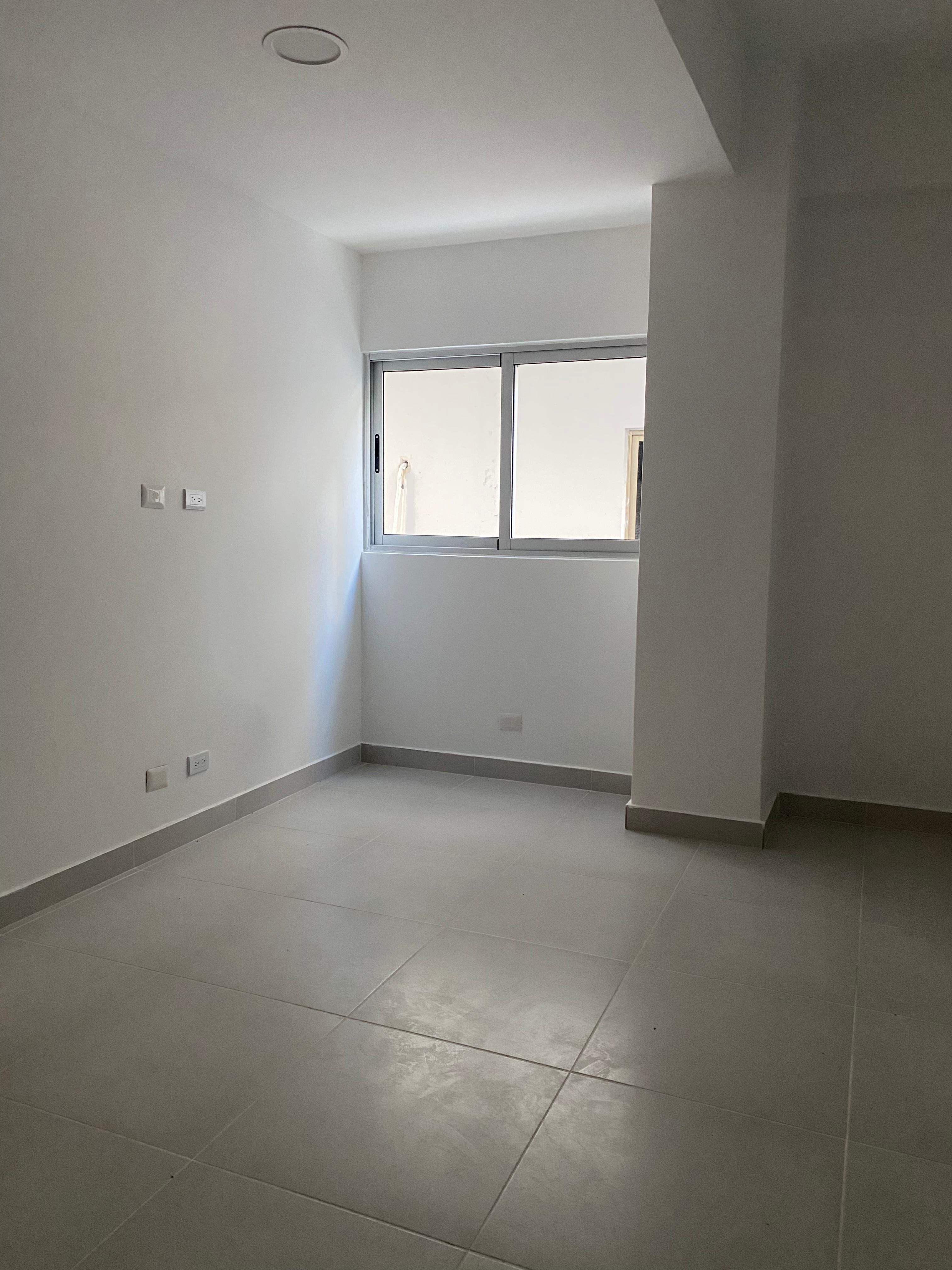 apartamentos - Alquiler con línea blanca en Evaristo Morales 3