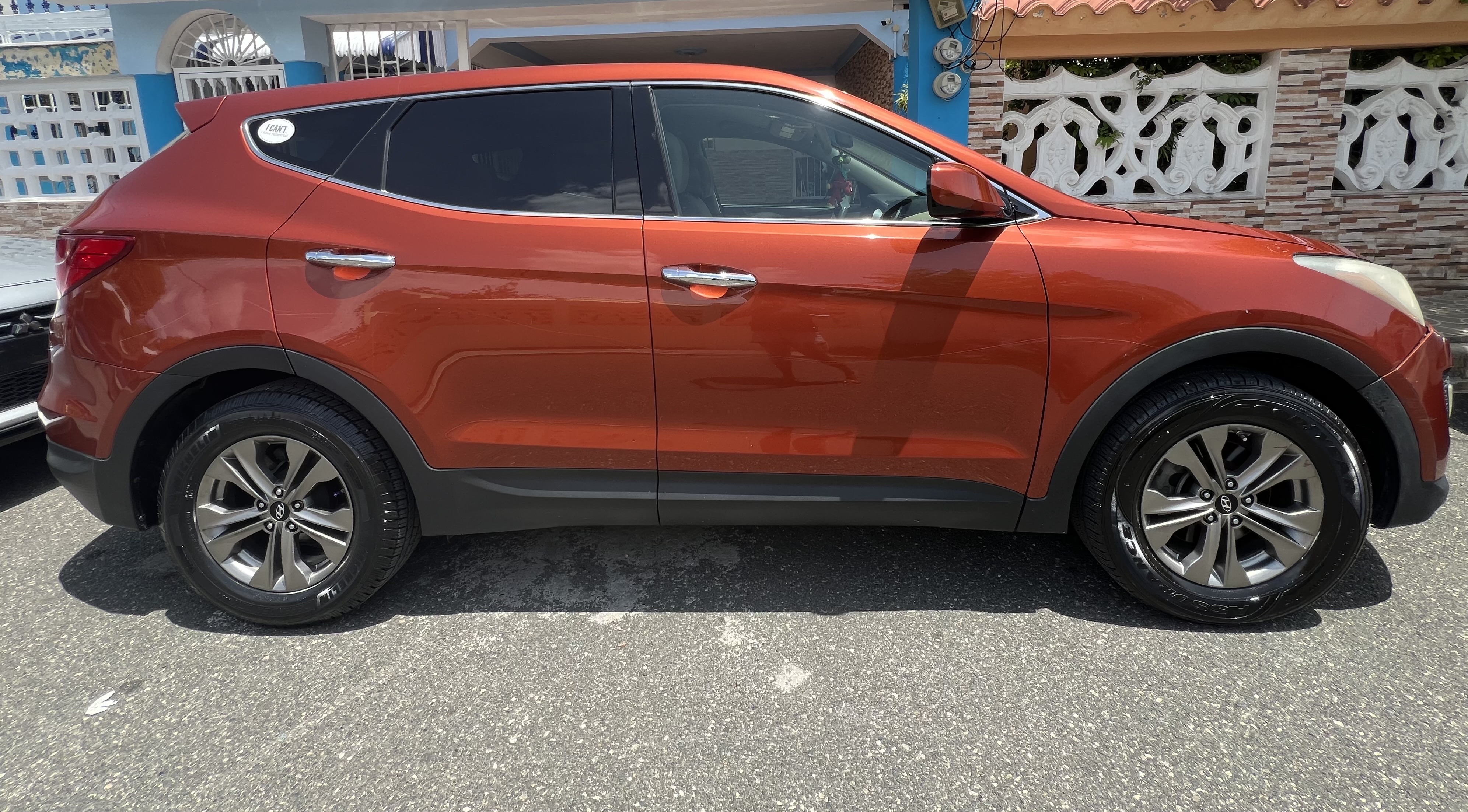 jeepetas y camionetas - Hyundai Santa Fe AWD 2015