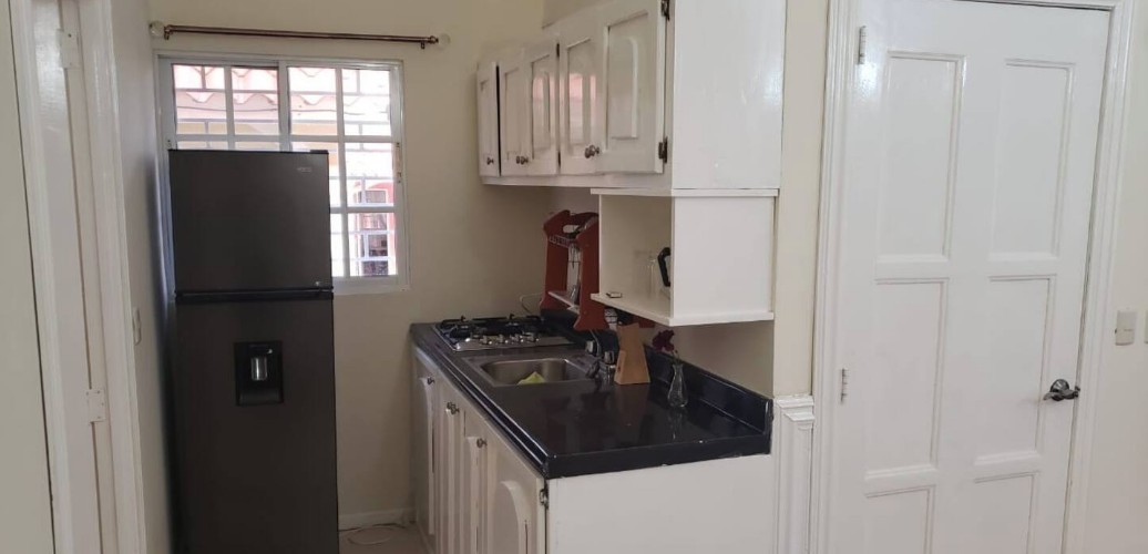 casas - Alquiler Villa Amueblada de 1 Habitación con Piscina, Los Róbalos, Samaná 6