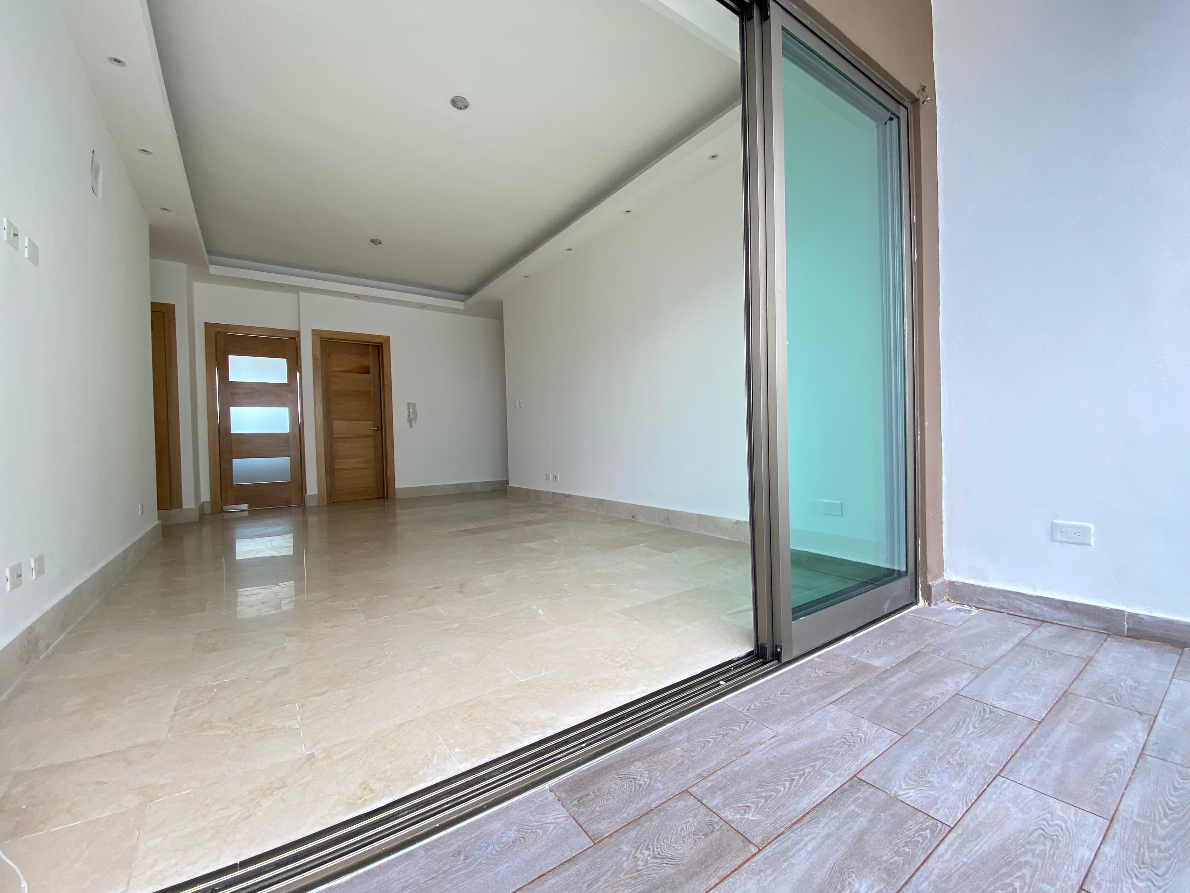 apartamentos - Apartamento de 3 habitaciones ubicado en Evaristo Morales  2