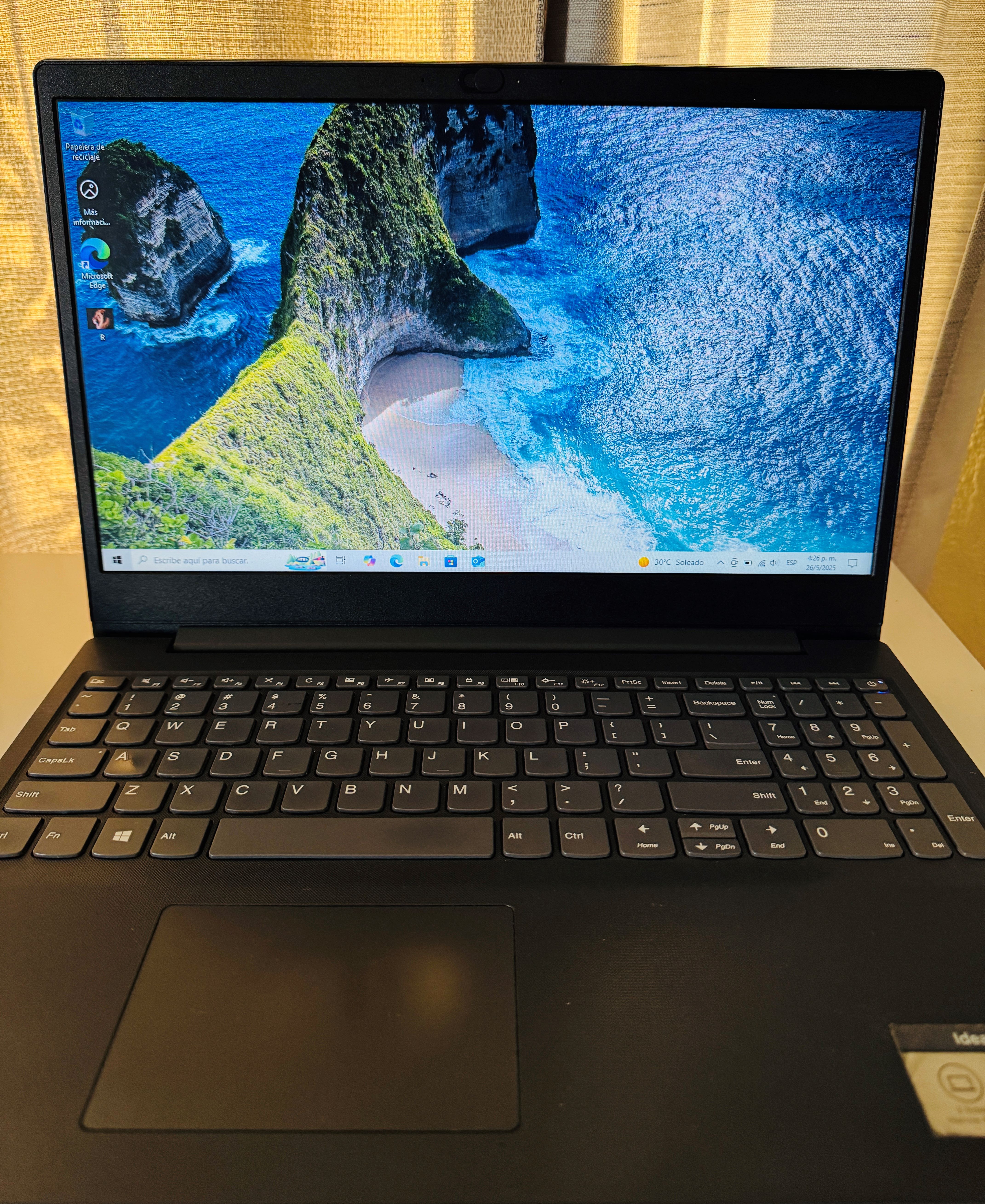computadoras y laptops - Lenovo Ideapad S145, AMD A6-9225, 2.6GHz