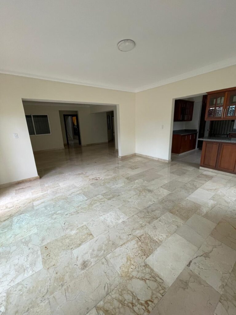 apartamentos - 2734- APTO. EN URB. REAL, STO. DGO. 