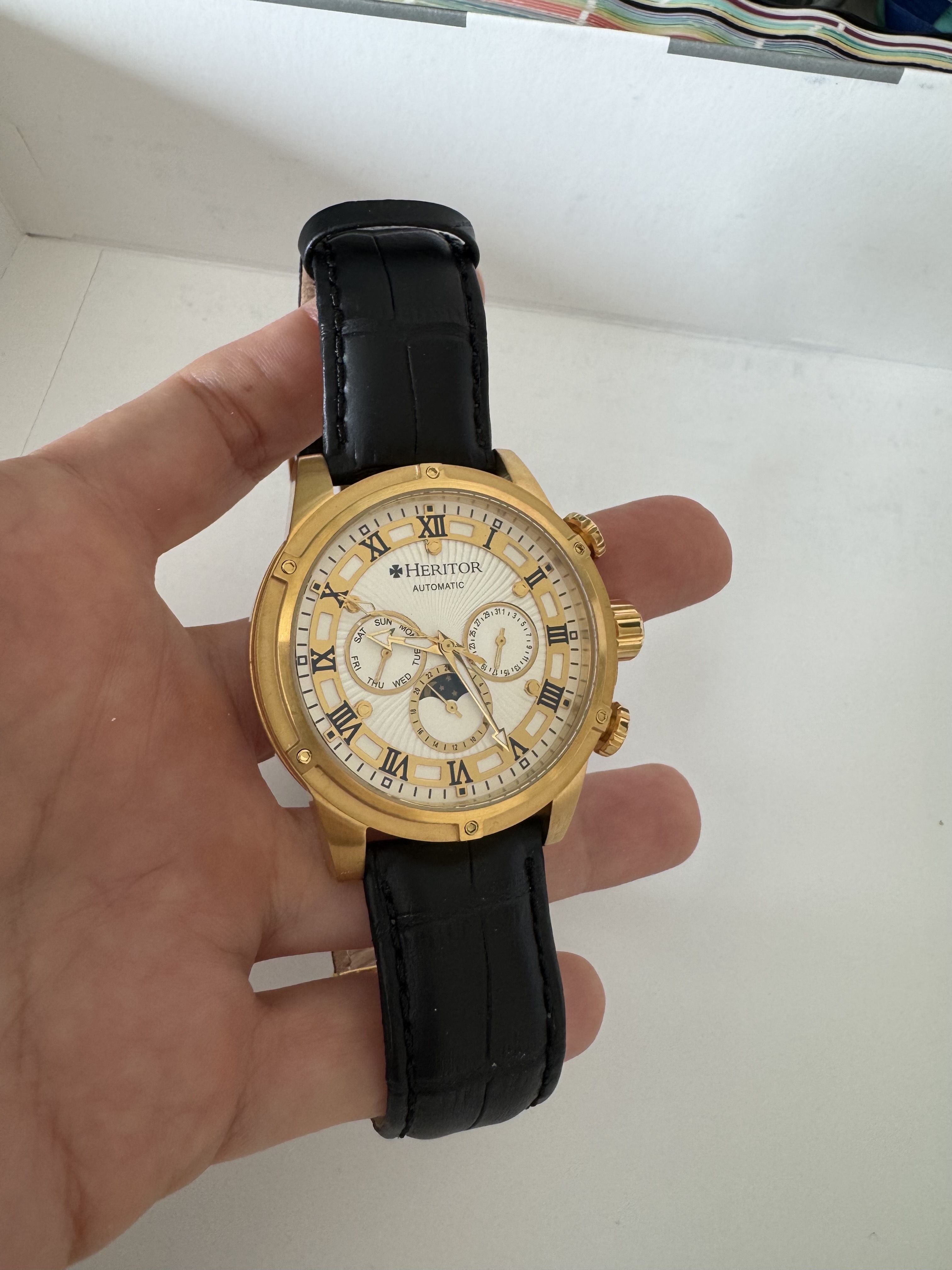 joyas, relojes y accesorios - Reloj marca Heritor, nunca usado 1