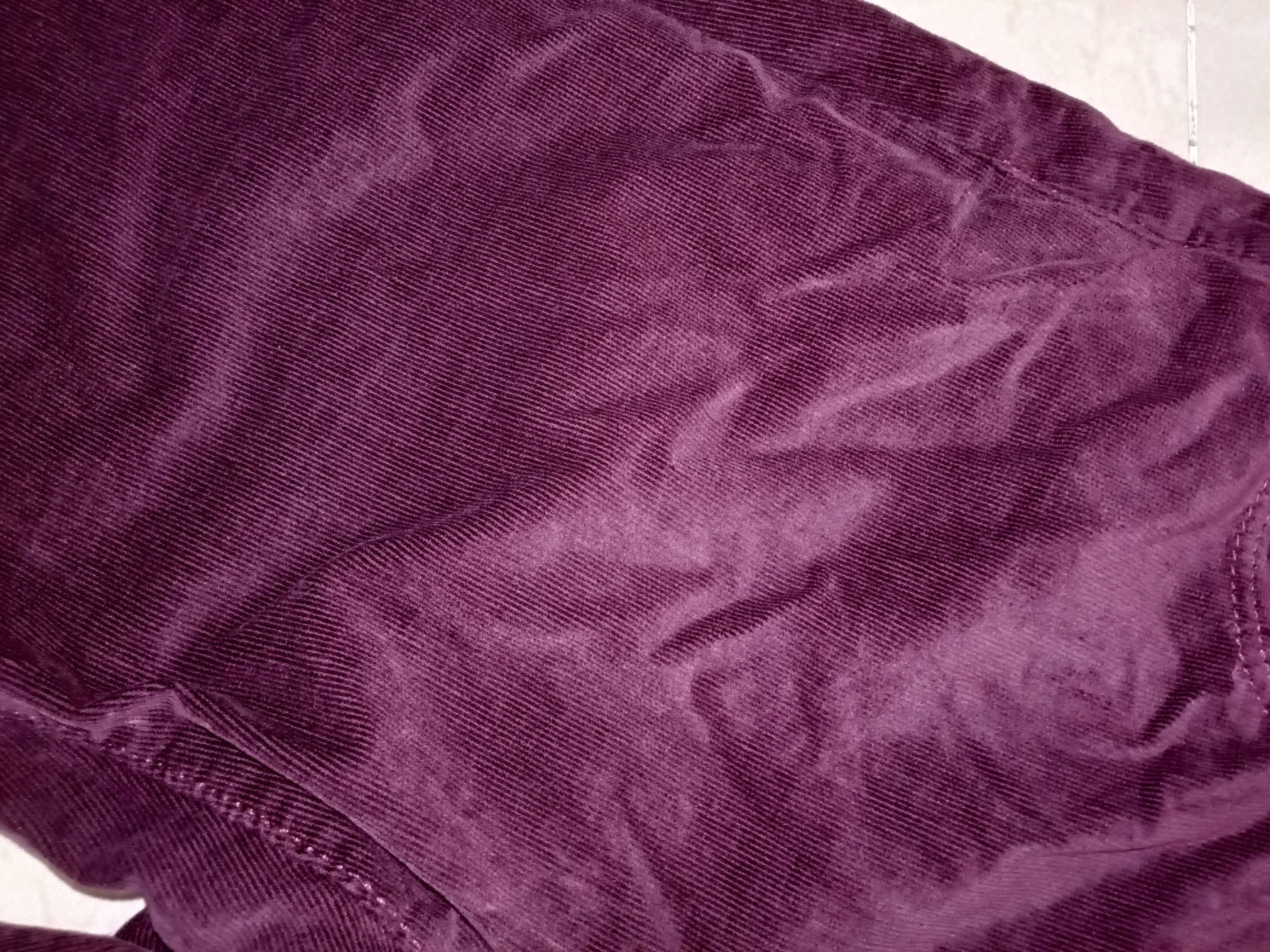 ropa para mujer - Pantalón de Colduroy color Burdeos, talla 8. 2