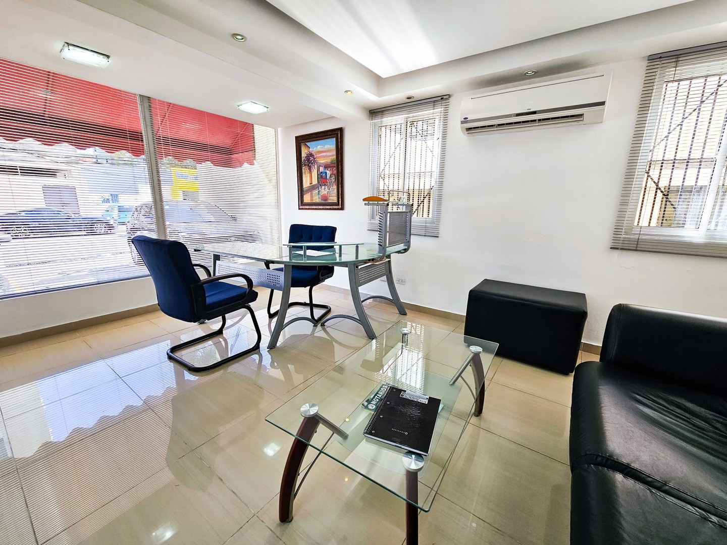 oficinas y locales comerciales - Naco local comercial 1er nivel 113m2 