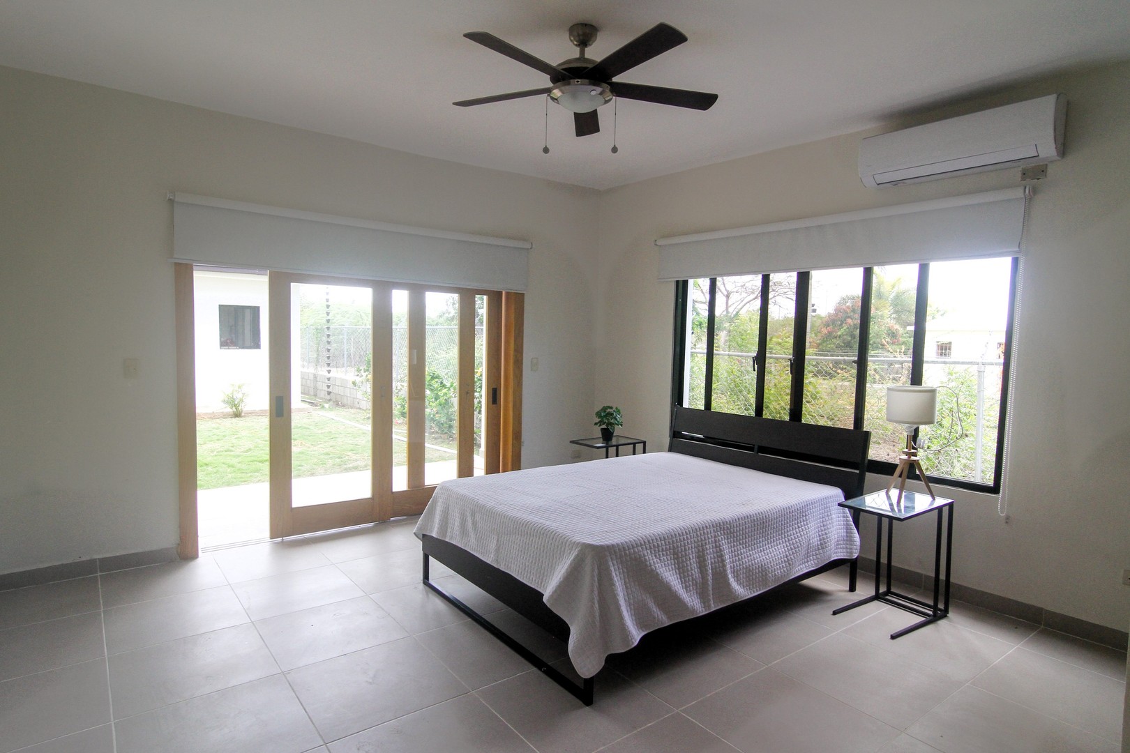 casas vacacionales y villas - Vendo villa en Bani, Amueblada y equipada. Nueva a estrenar 5