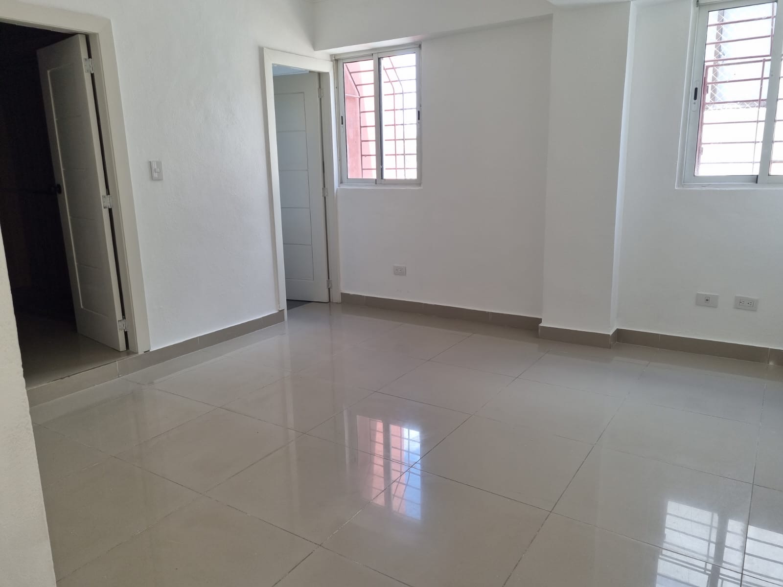 apartamentos - 📍El Cacique  Esta espectacular apt., ubicada en u 8