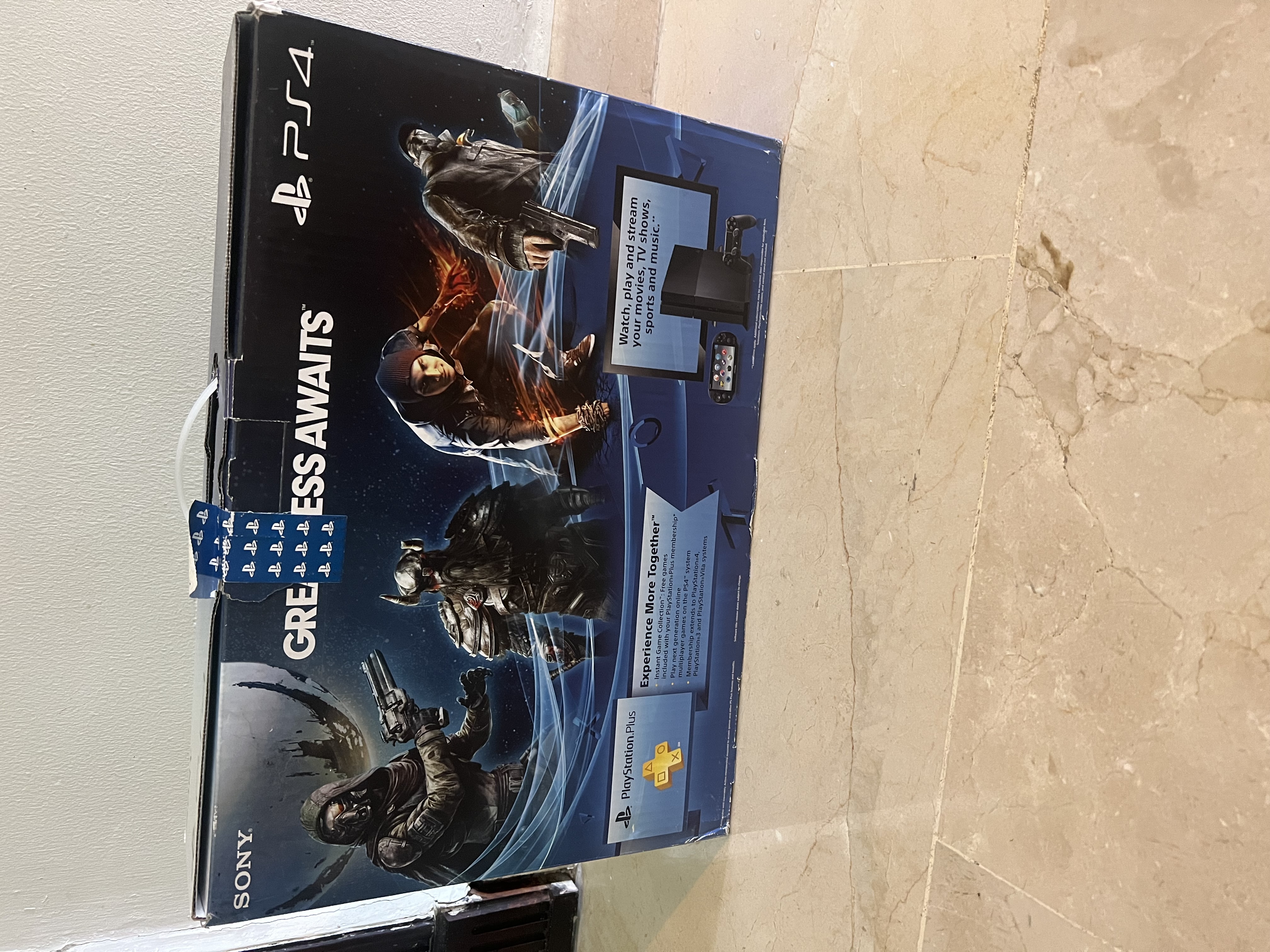 consolas y videojuegos - PS4 con controles y cinta call of duty, como nuevo