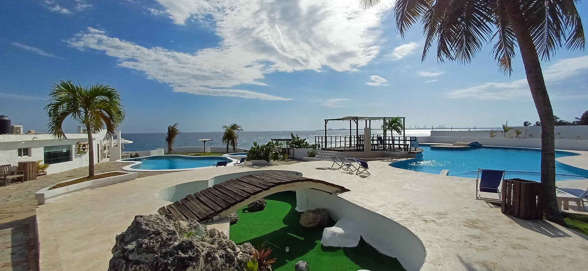 casas vacacionales y villas - VILLA FRENTE AL MAR CARIBE EN RESIDENCIAL CERRADO 8