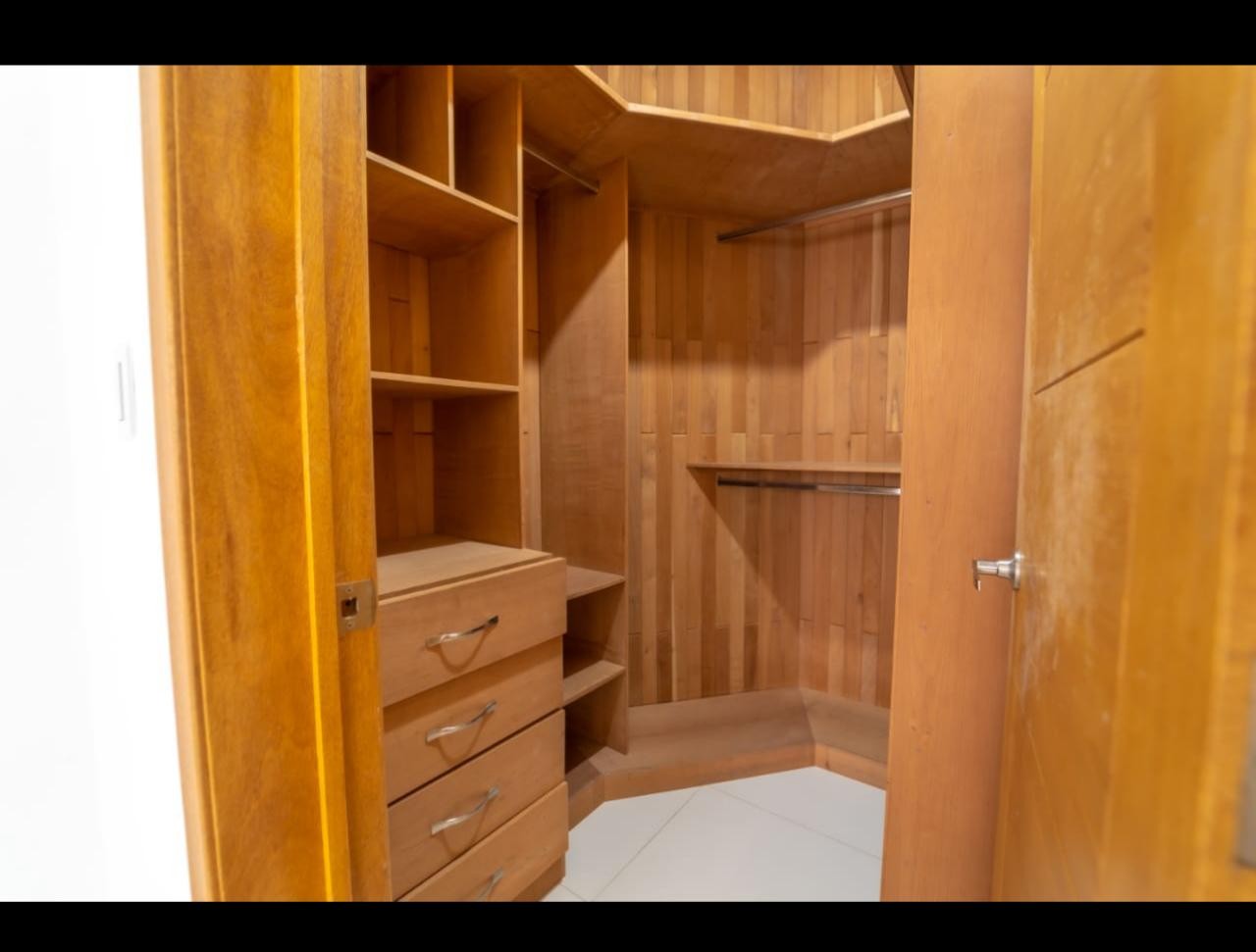 apartamentos - Se alquila apartamento en Piantini 0