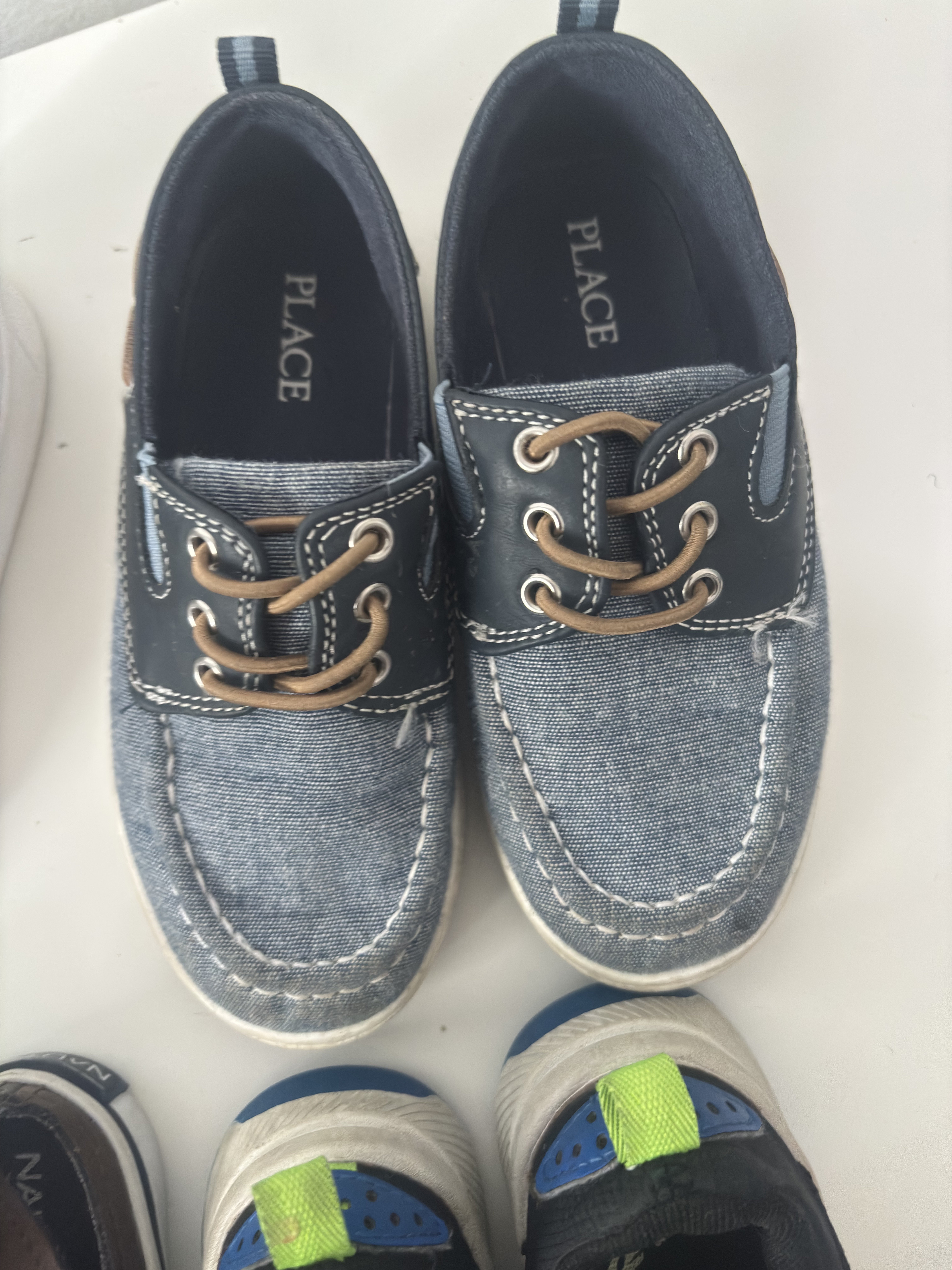 ropa y zapatos - tenis para niño de 2 años en excelentes condiciones y marca  4