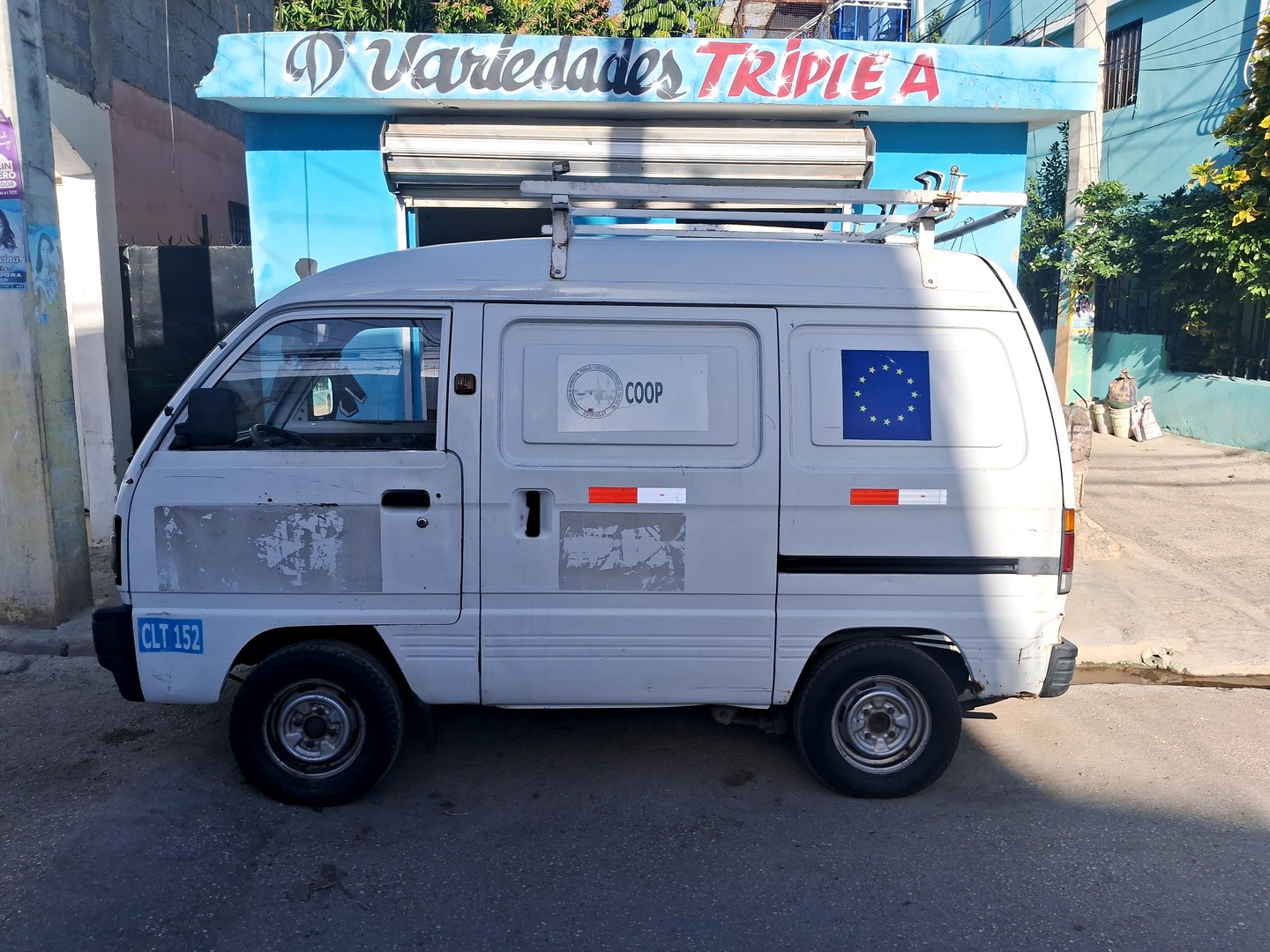 jeepetas y camionetas - FURGONETA CHEVROLET  5