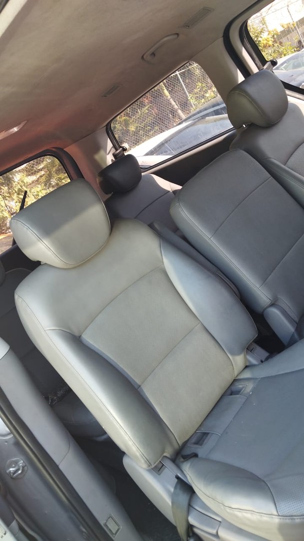 jeepetas y camionetas - HYUNDAI GRAND STAREX 2018 GRIS 4
