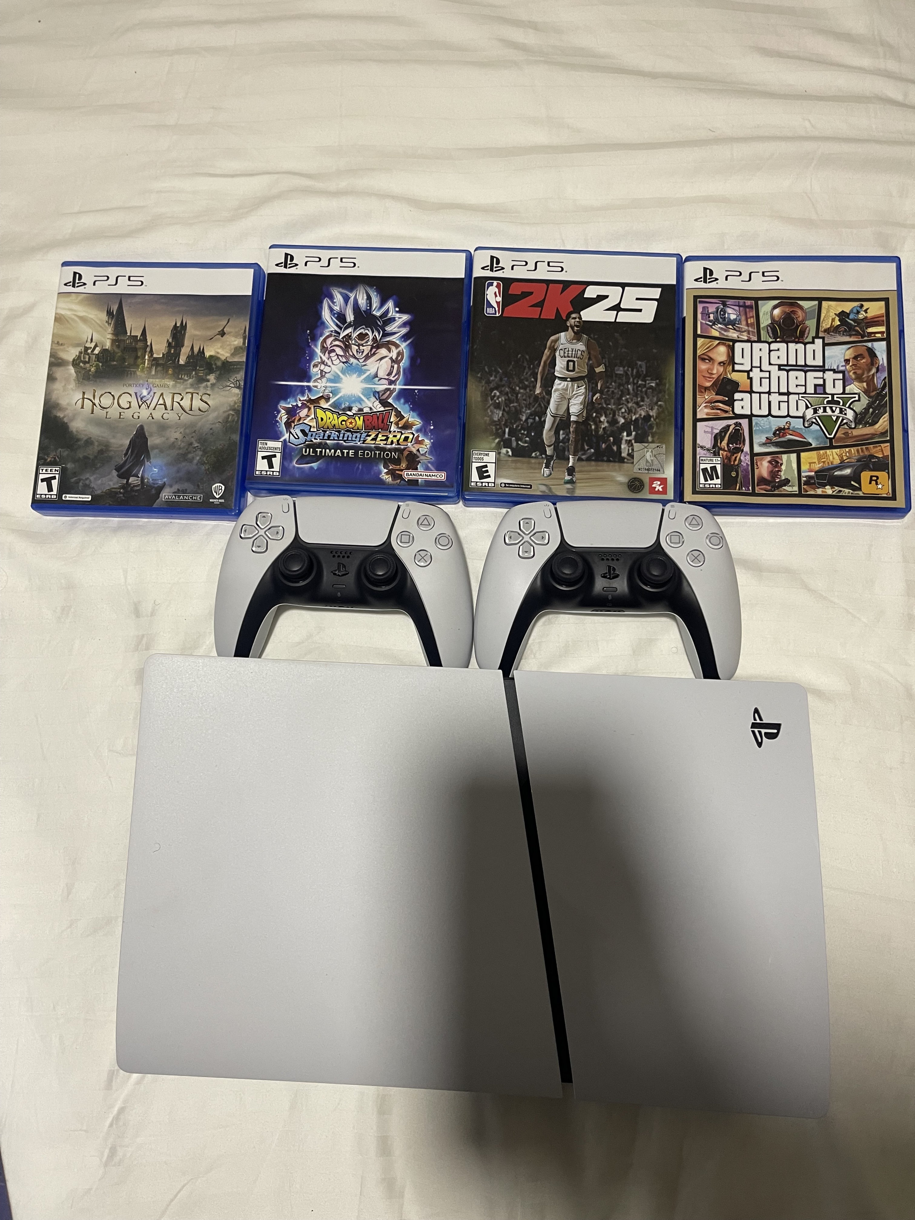 consolas y videojuegos - PlayStation 5 Slim 1TB + 2 Controles + 4 Juegos Físicos - Casi Nuevo 0