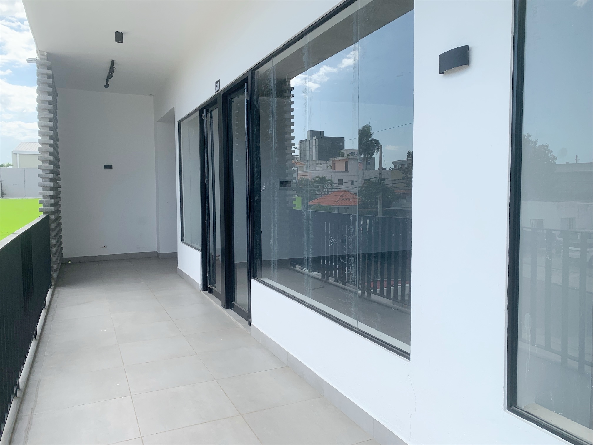 oficinas y locales comerciales - Local espacio abierto Prados 1