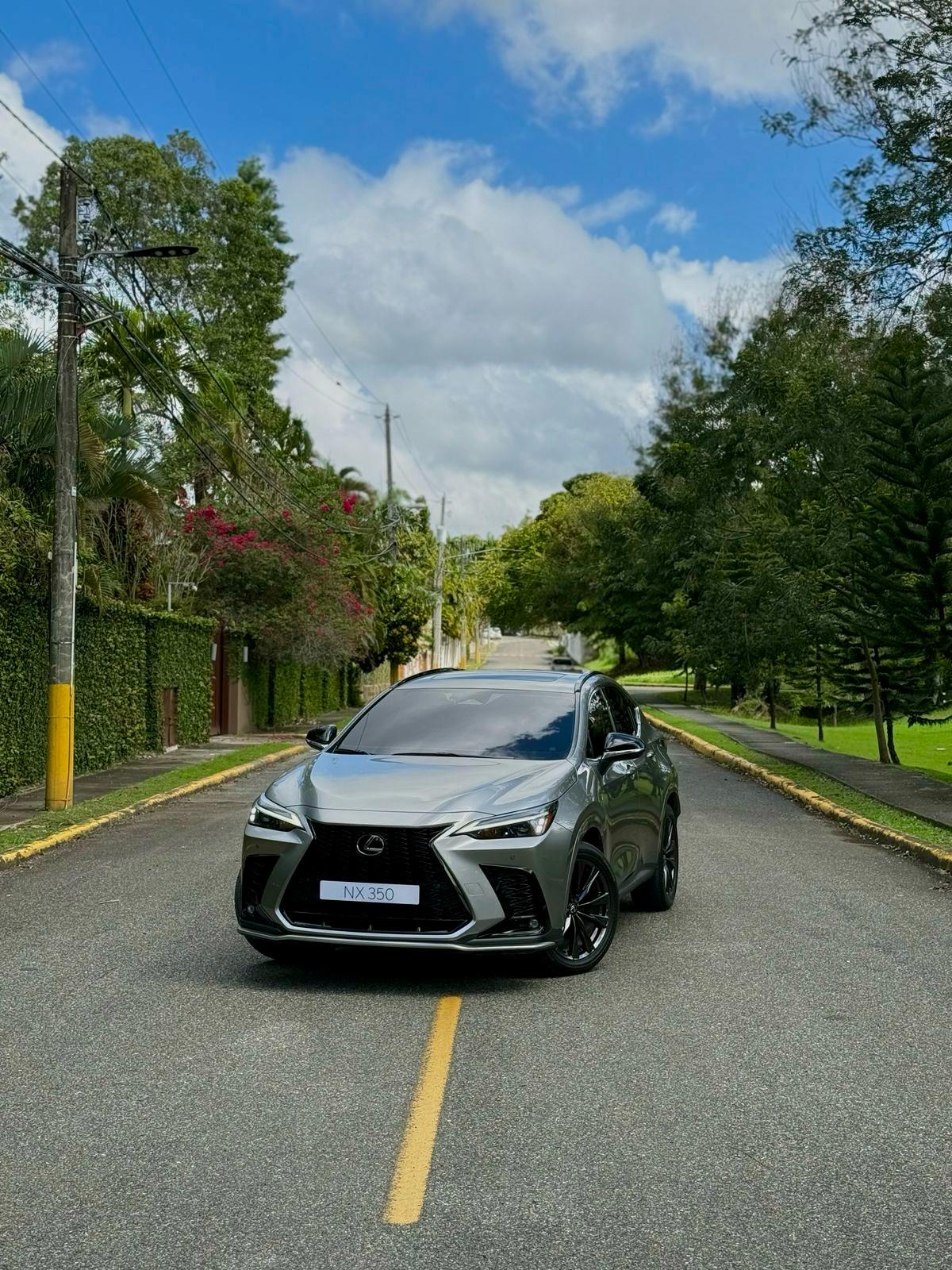 jeepetas y camionetas - lexus nh 350h f sport 2023 0