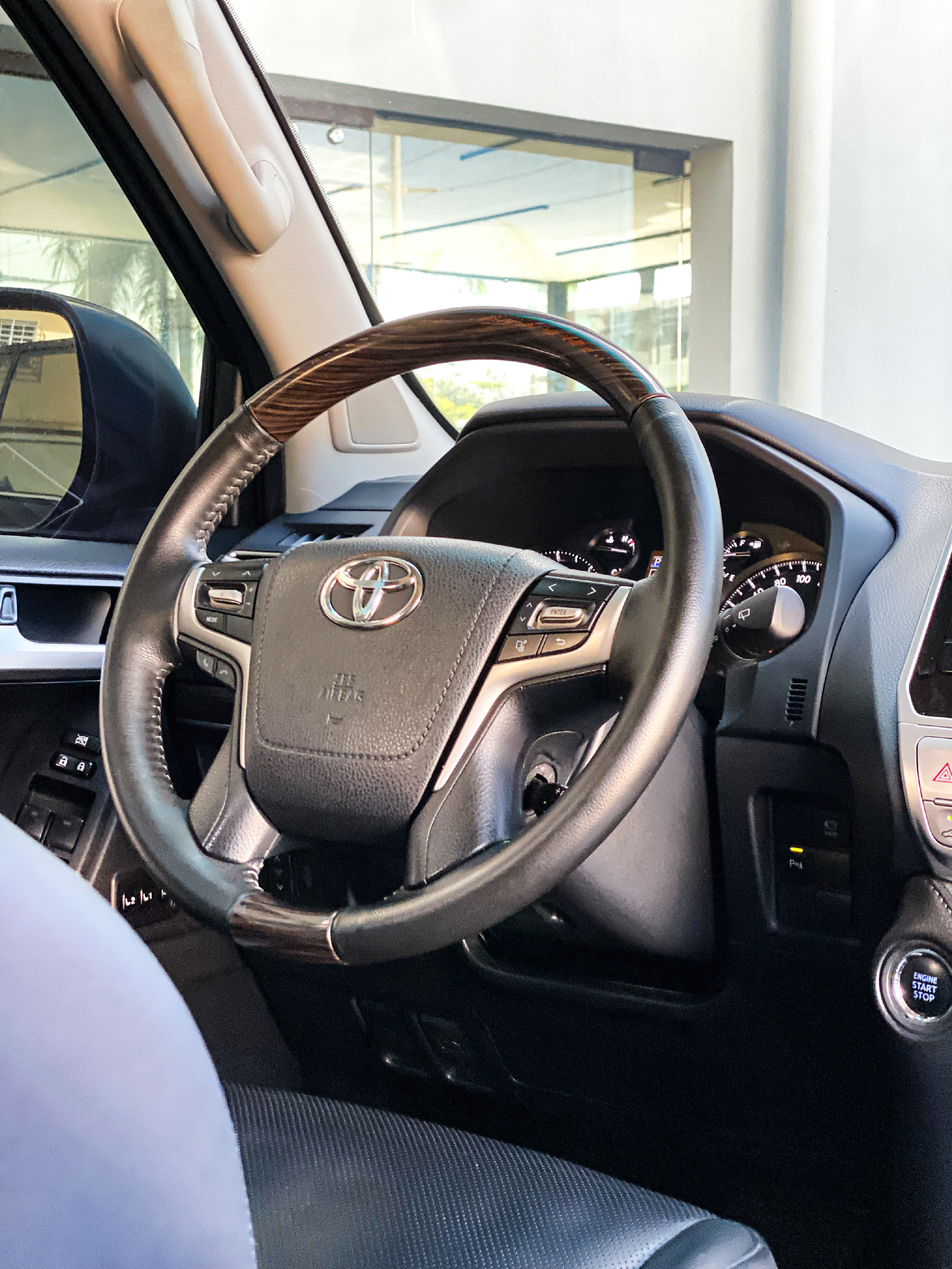 jeepetas y camionetas - Toyota Land Cruiser Prado VXL 2018 FINANCIAMIENTO DISPONIBLE  4