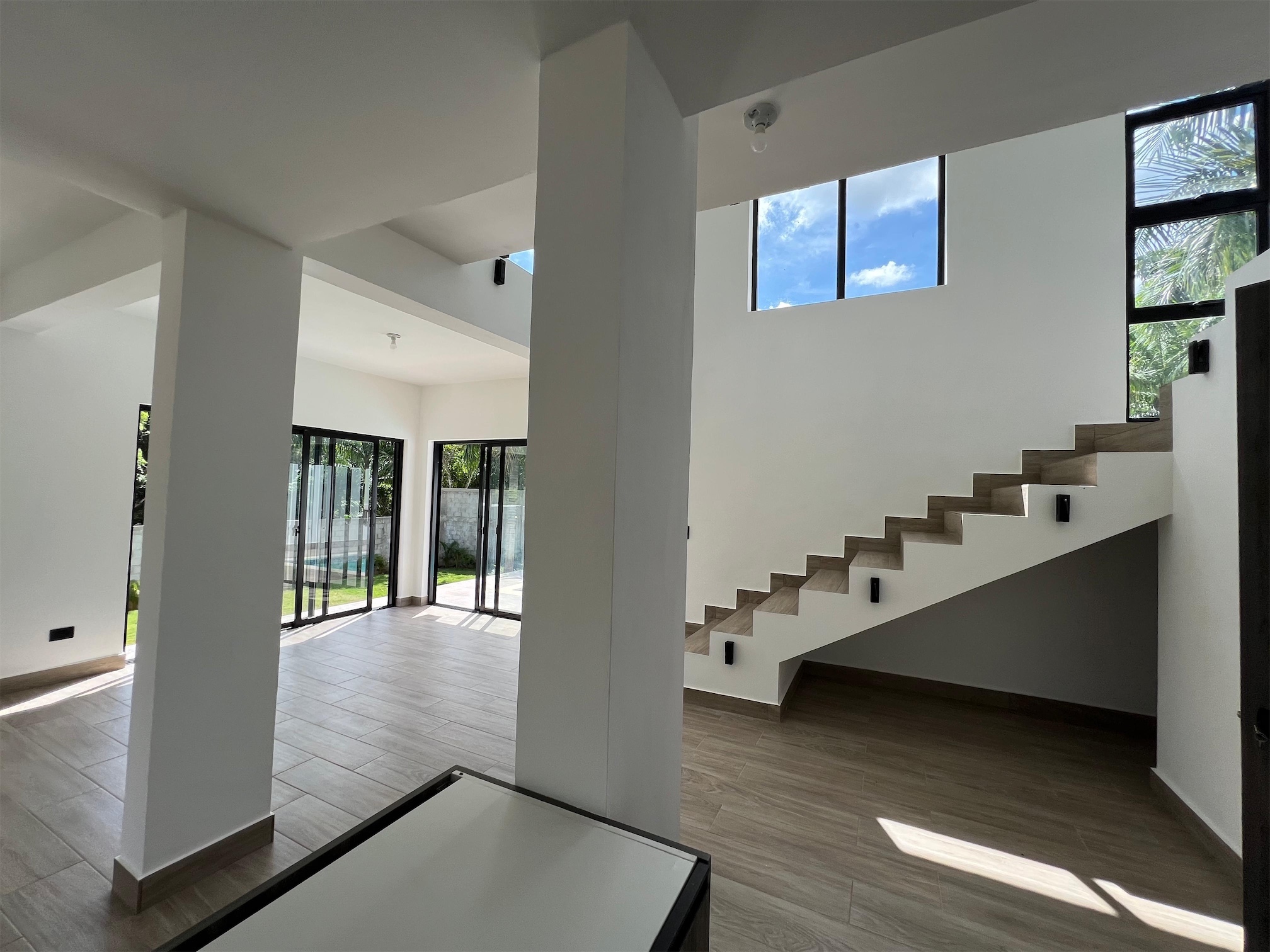 casas vacacionales y villas - Venta de Villa  con piscina en Matua la cuaba a 45 minutos de Santo Domingo 2
