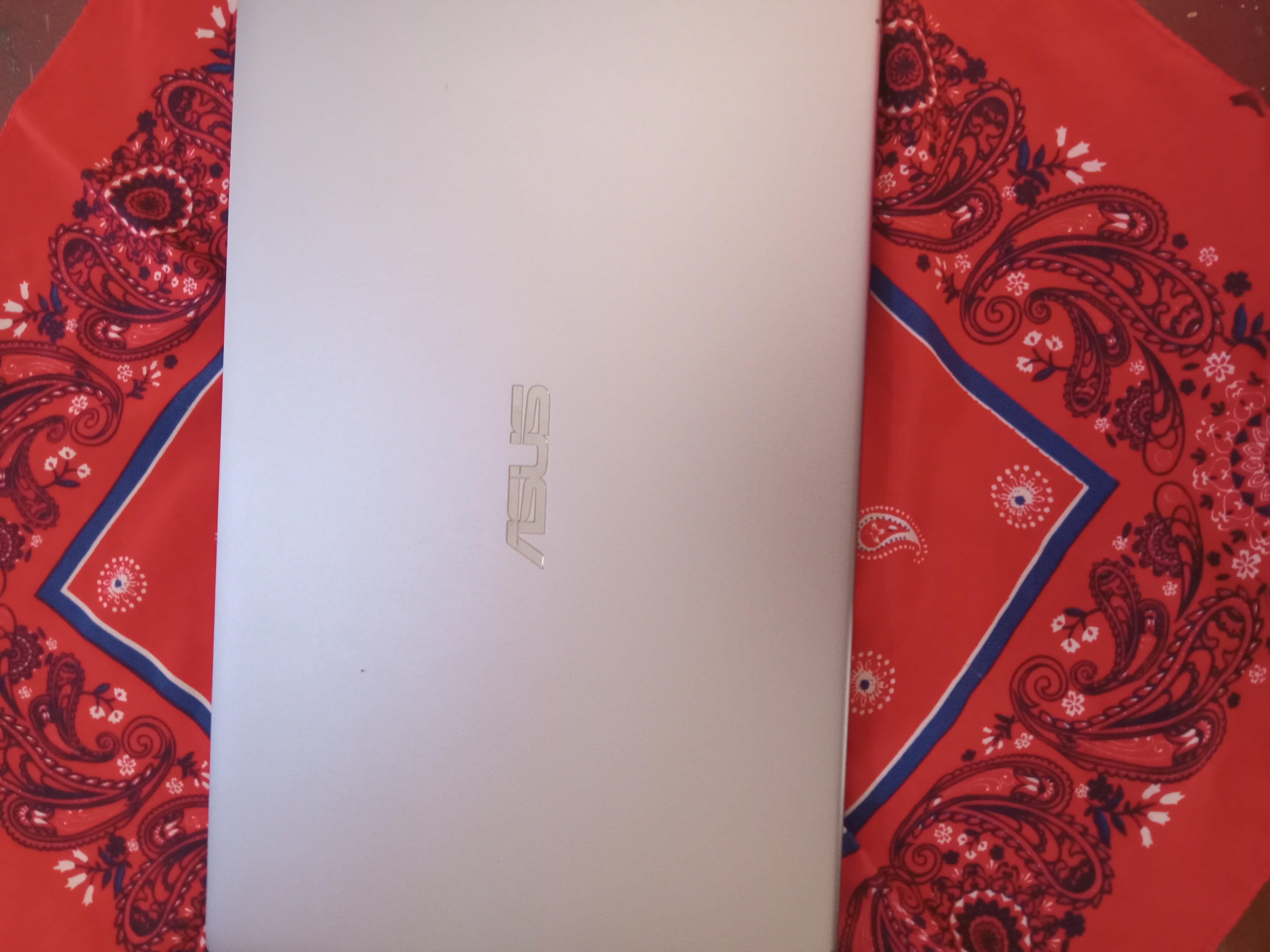 computadoras y laptops - vendo asus zenbook 14  1