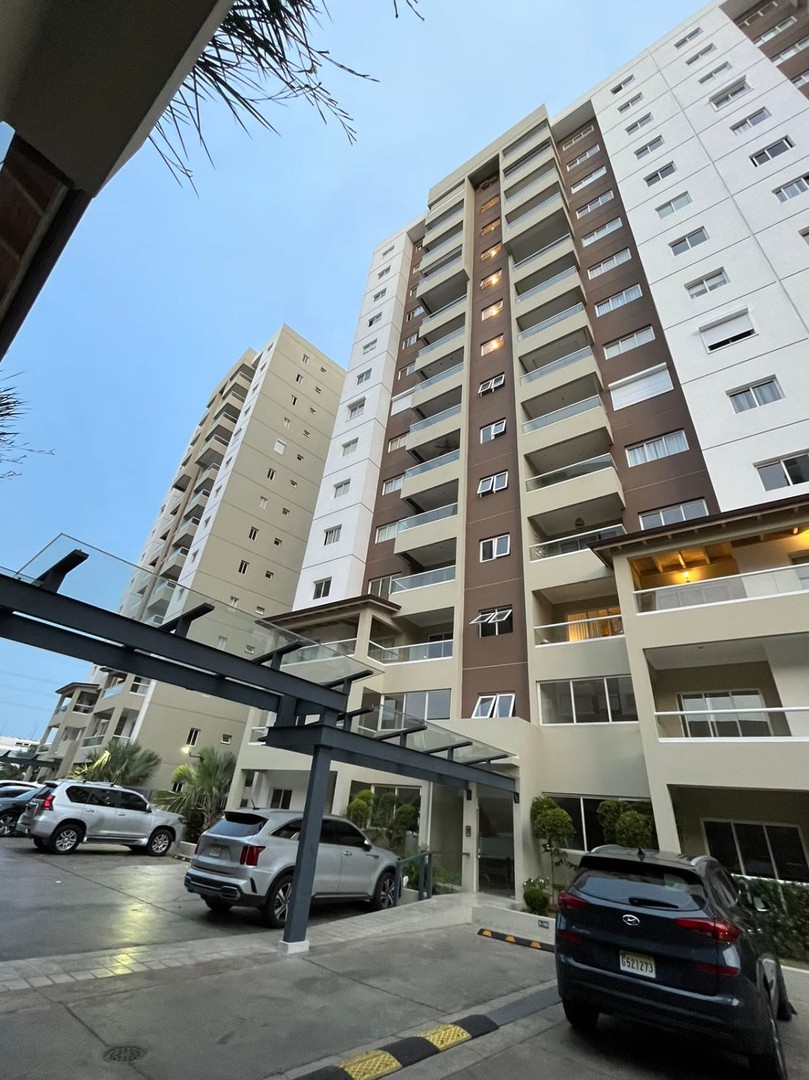 apartamentos - Apartamento Amueblado Totalmente Nuevo, con Excelente Ubicación  de Ágora Mall 4