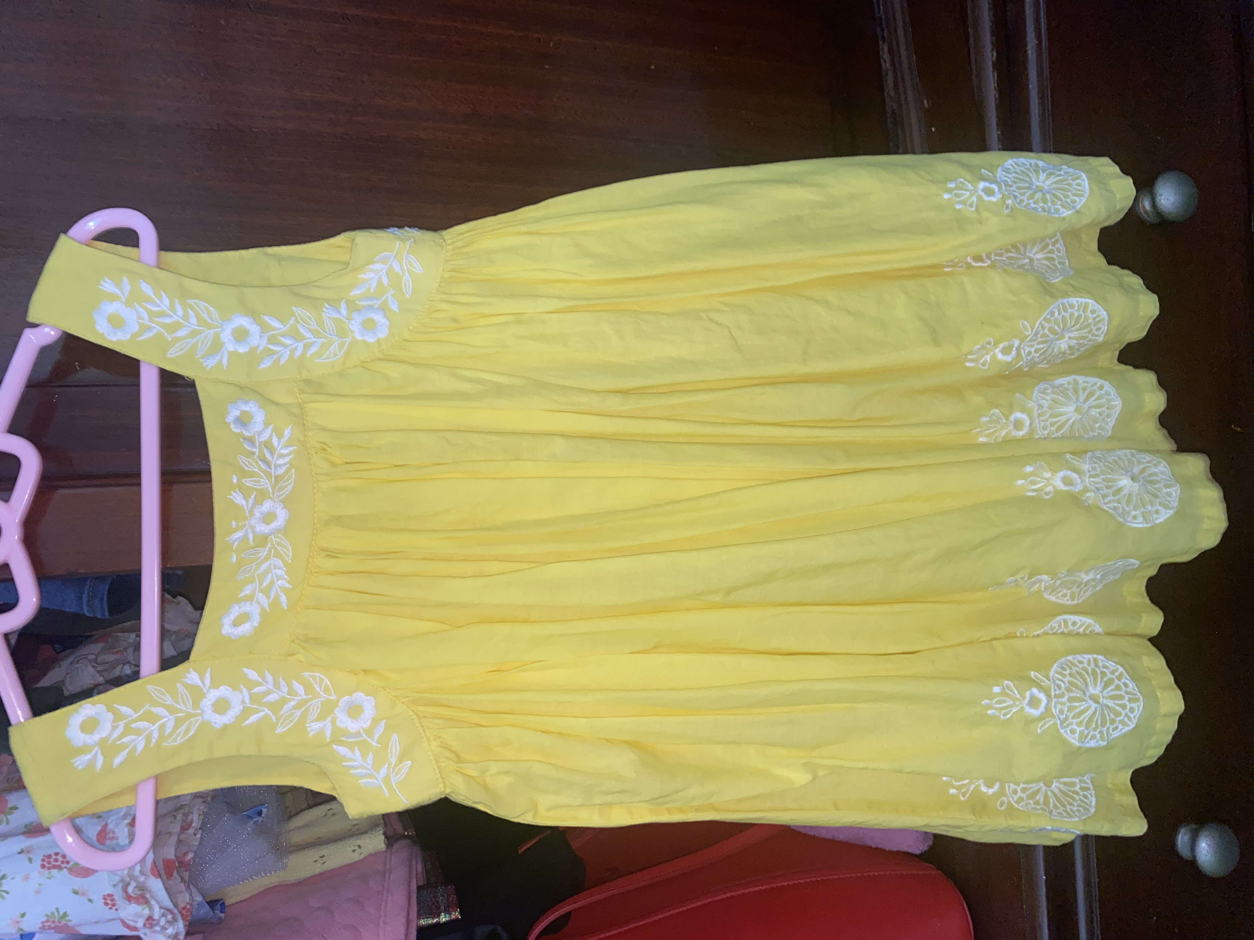 ropa y zapatos - Varios vestidos de niñas 2 hasta 4 años 5