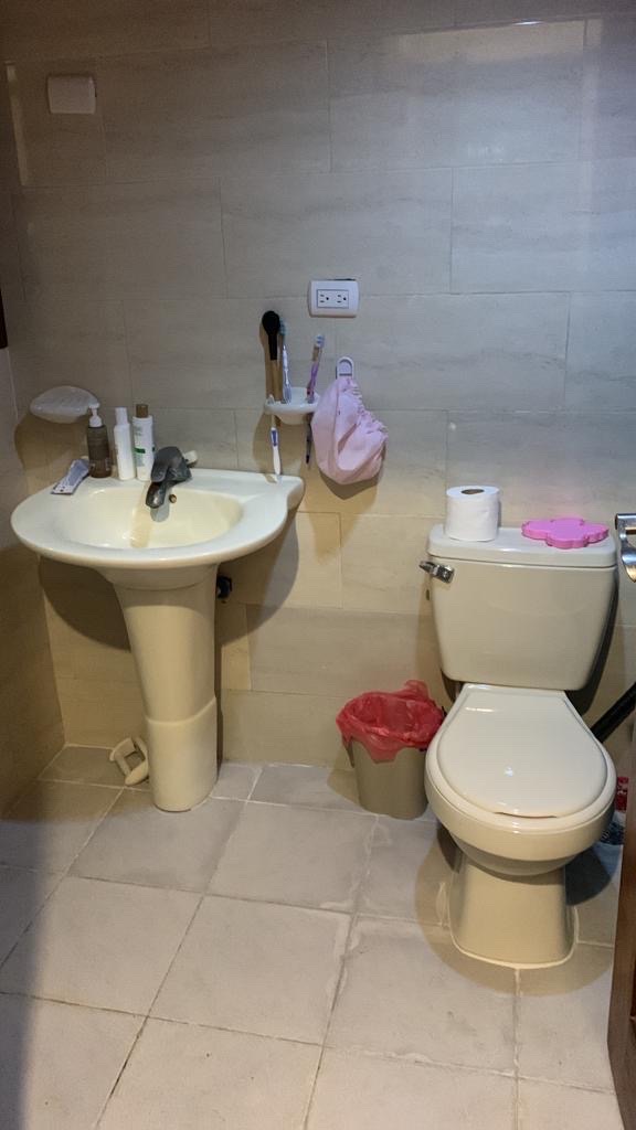 apartamentos - venta de apartamento en Alma Rosa 3er nivel de 145mts Santo Domingo este  4