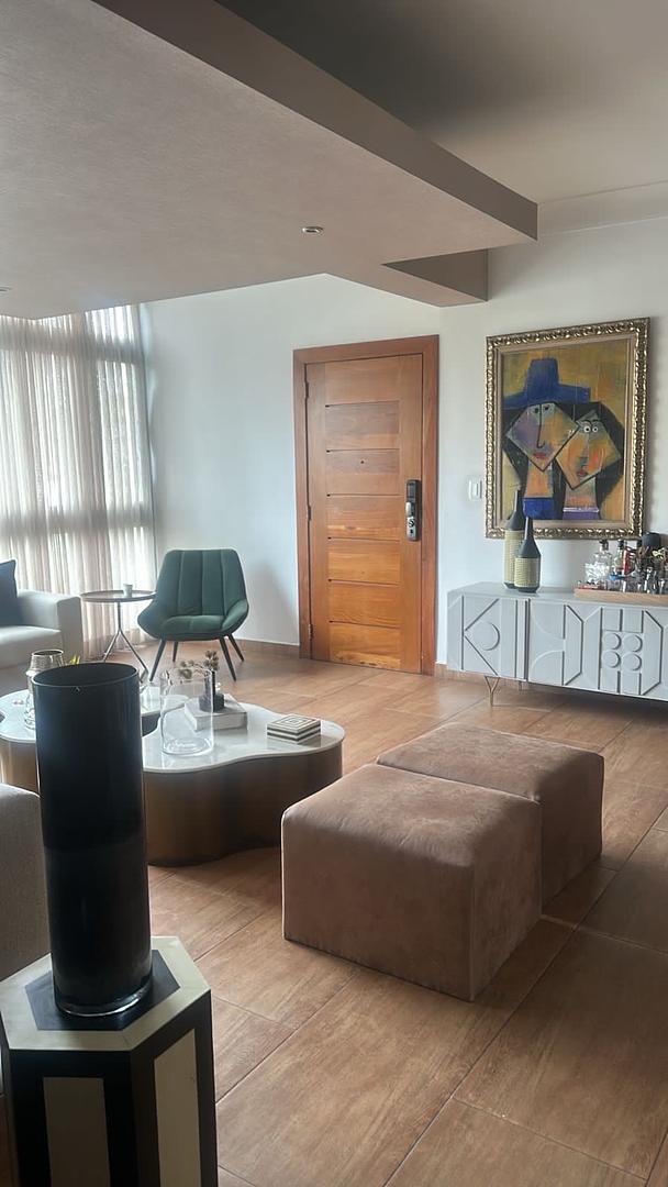 apartamentos - SE VENDE APARTAMENTO EN BELLA VISTA! 2