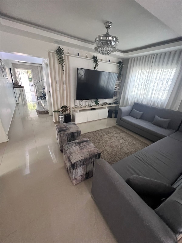 casas - Venta de casa en la carretera mella zona oriental Santo Domingo este  6