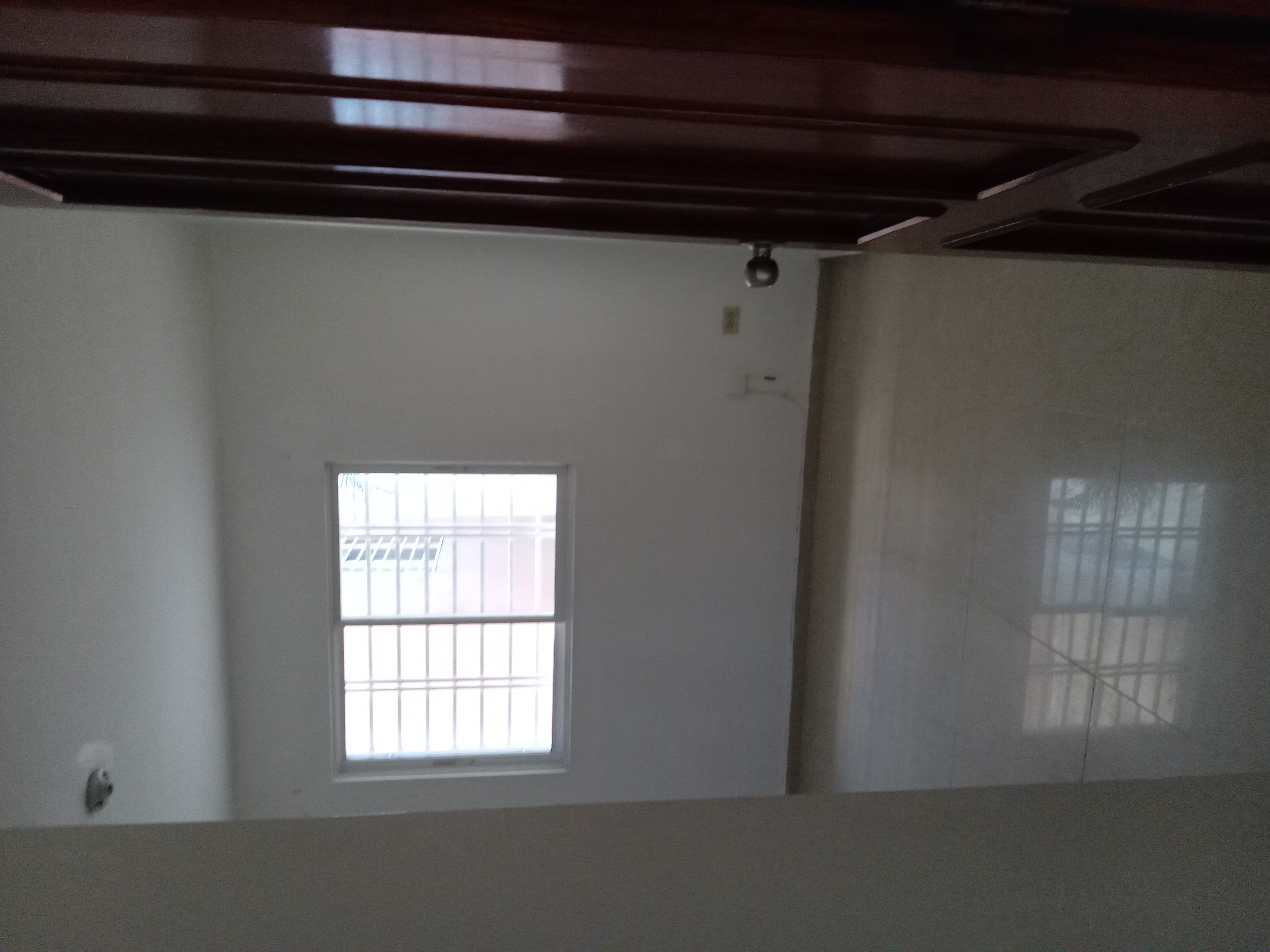 apartamentos - ALQUILO APTO. EN RES. CARMIL IV AVE. LOS BEISBOLIS 3
