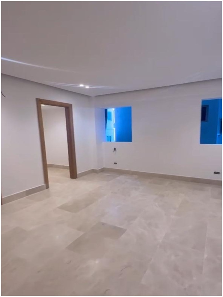 apartamentos - Vendo 2 APTOS en TORRE CUMBRE XIV en Naco, la más alta y moderna de la Zona, con 1