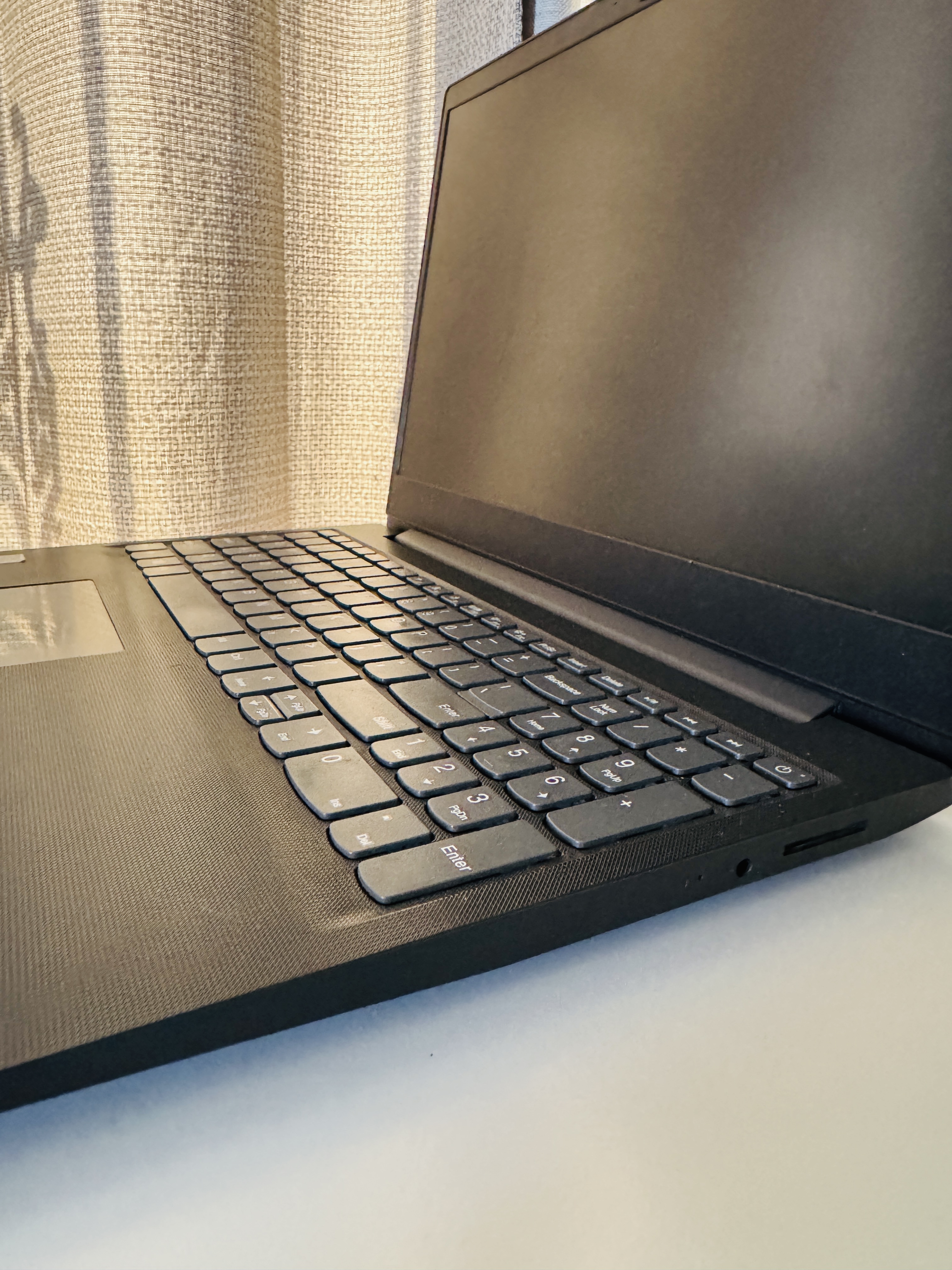 computadoras y laptops - Lenovo Ideapad S145, AMD A6-9225, 2.6GHz 2