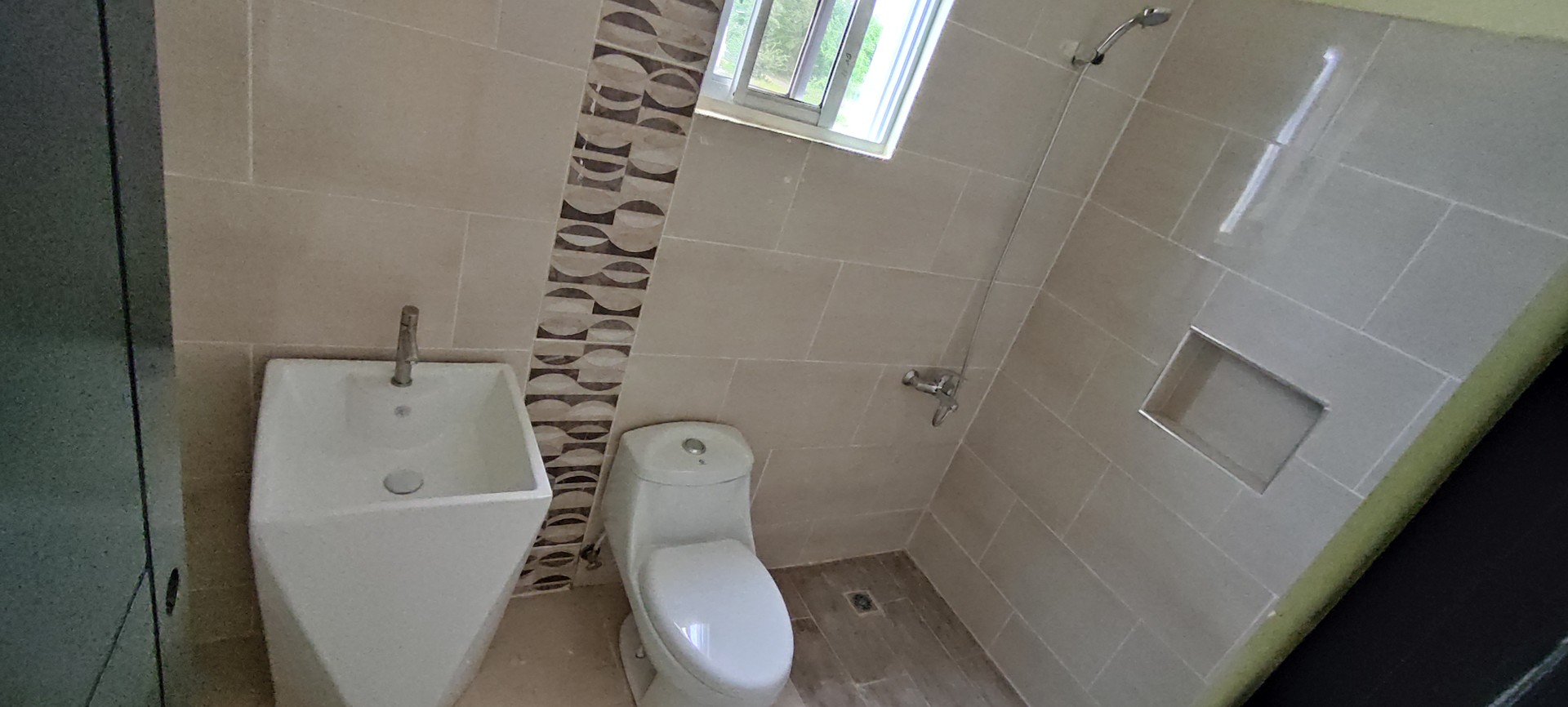 casas - Se Vende Casa Nueva en Residencial Naime 8