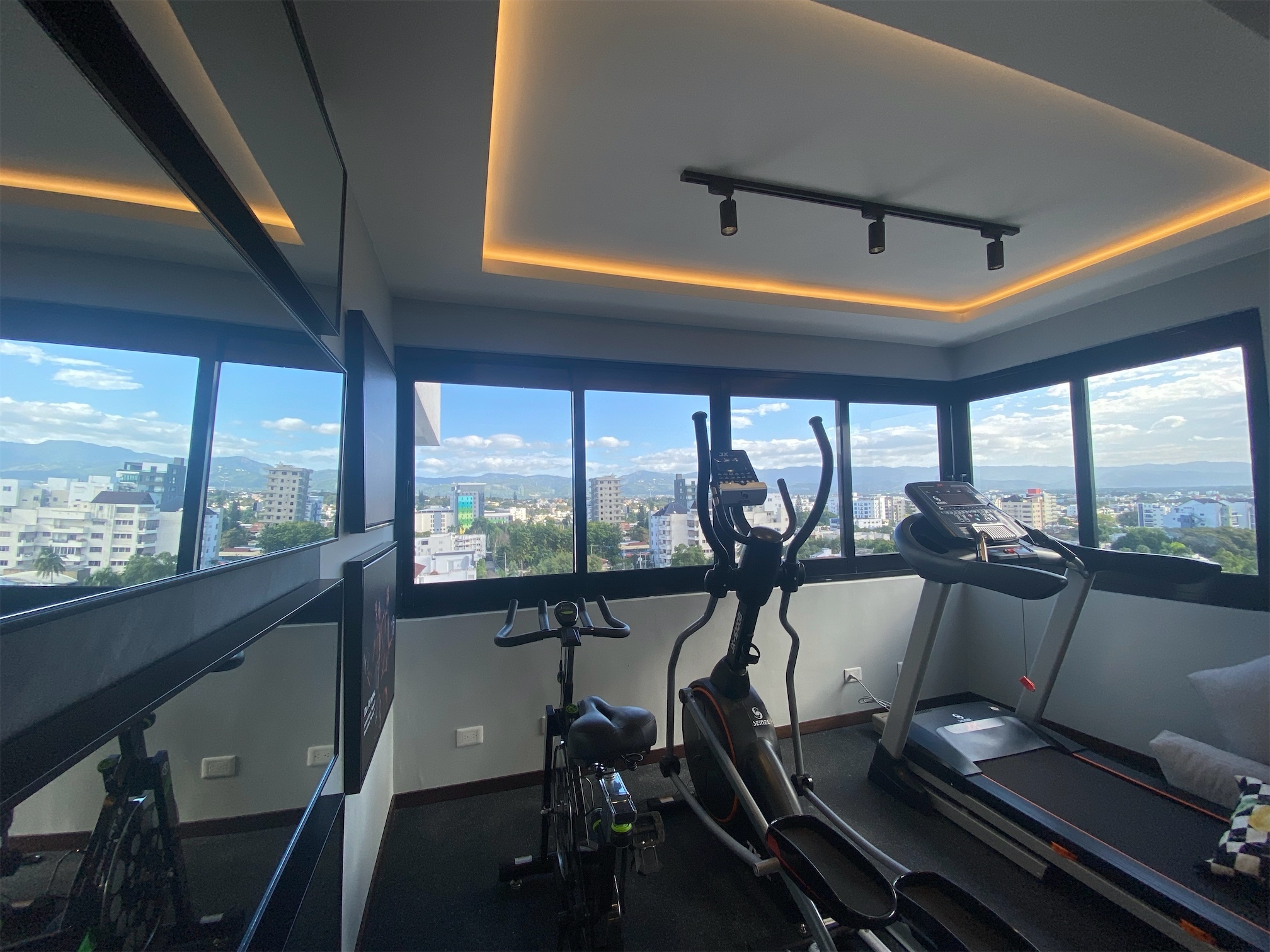 apartamentos - Primer nivel de renta en La Esmeralda  7
