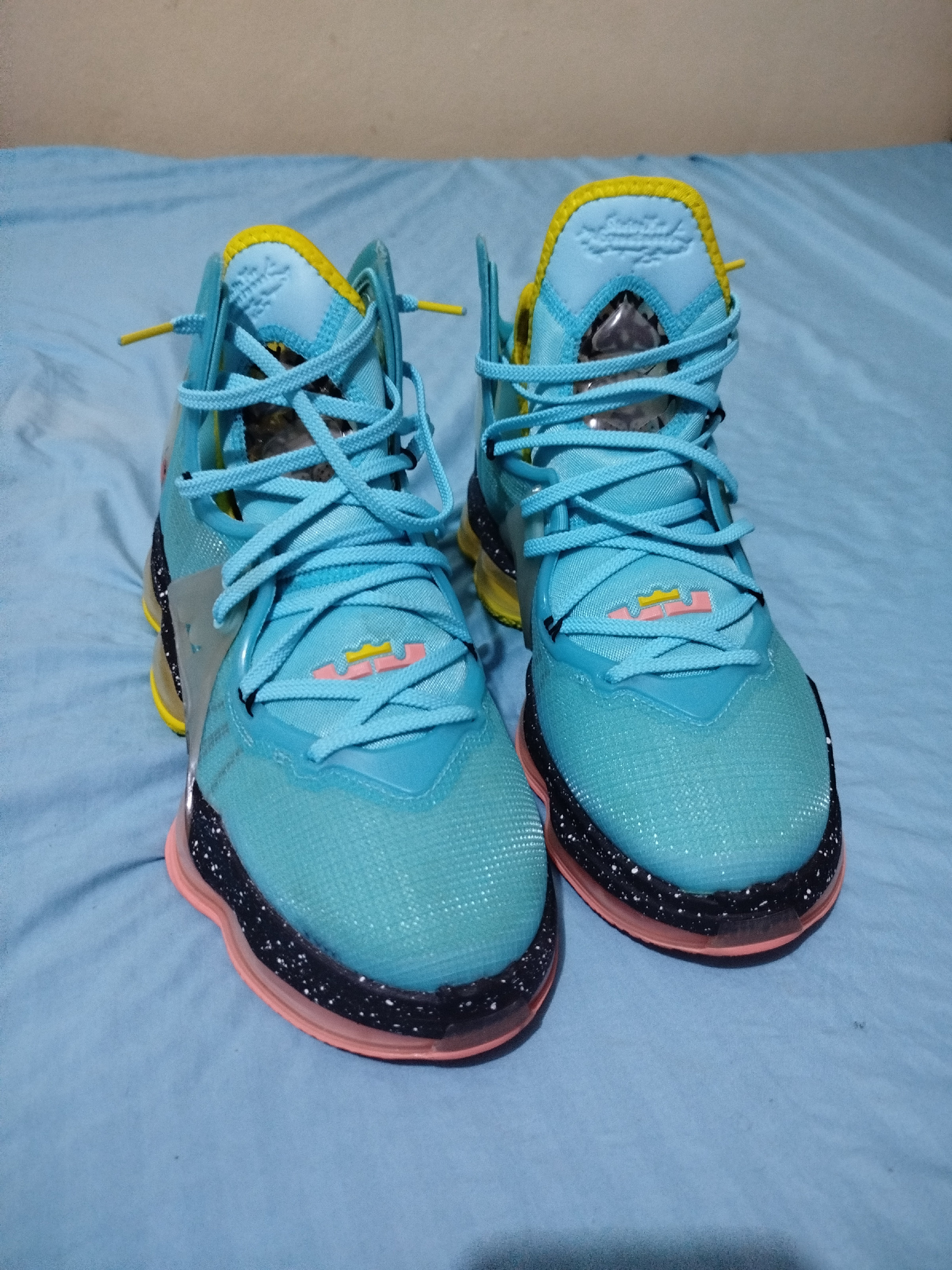 zapatos para hombre - se vende tenis Nike Lebron modelo  19 
size número 10 2