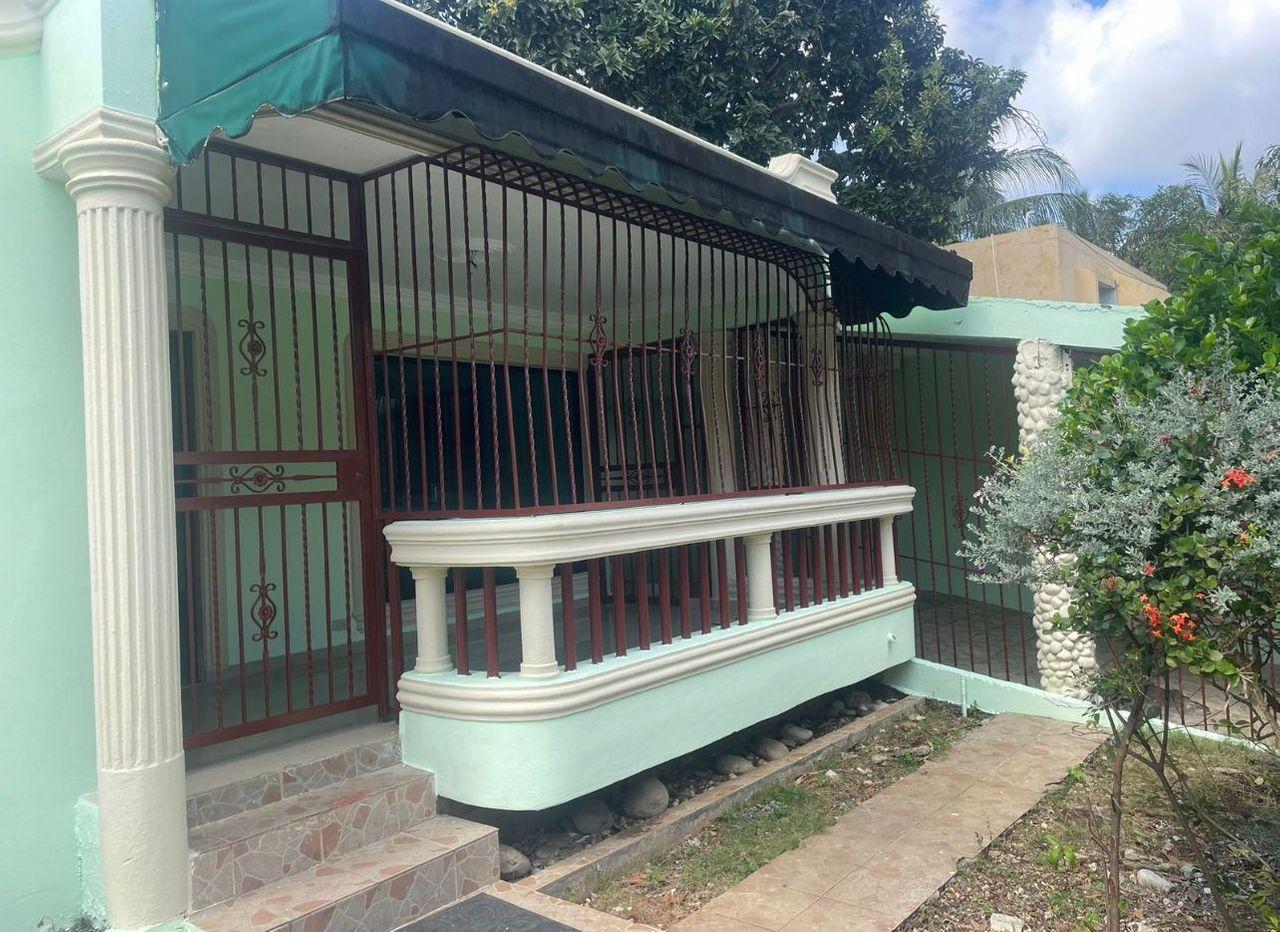 casas - Vendo casa vista hermosa de OPORTUNIDAD.