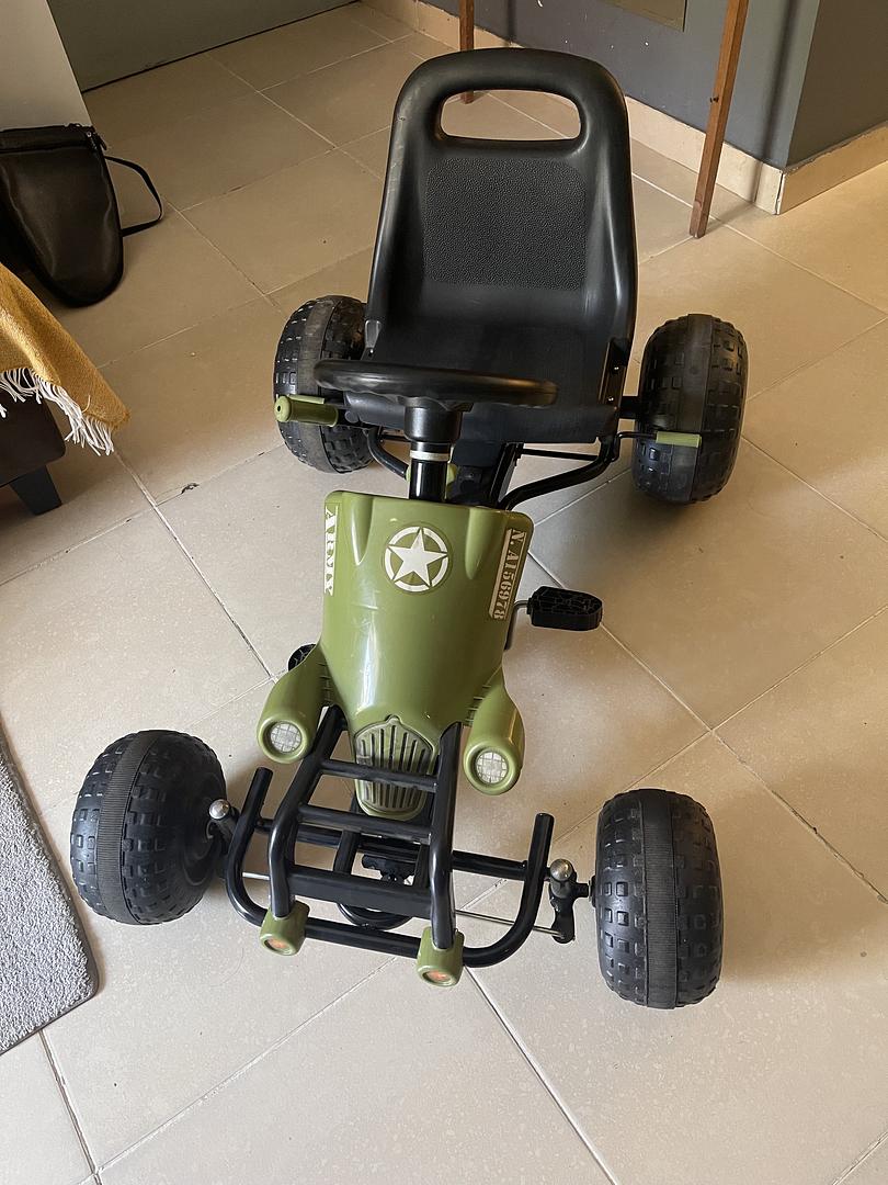 juguetes - Carrito de pedales 1