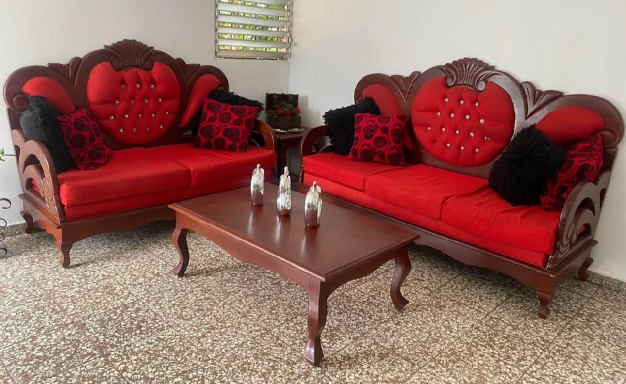 muebles y colchones -  Vendo excelente y hermoso juego de muebles .  0