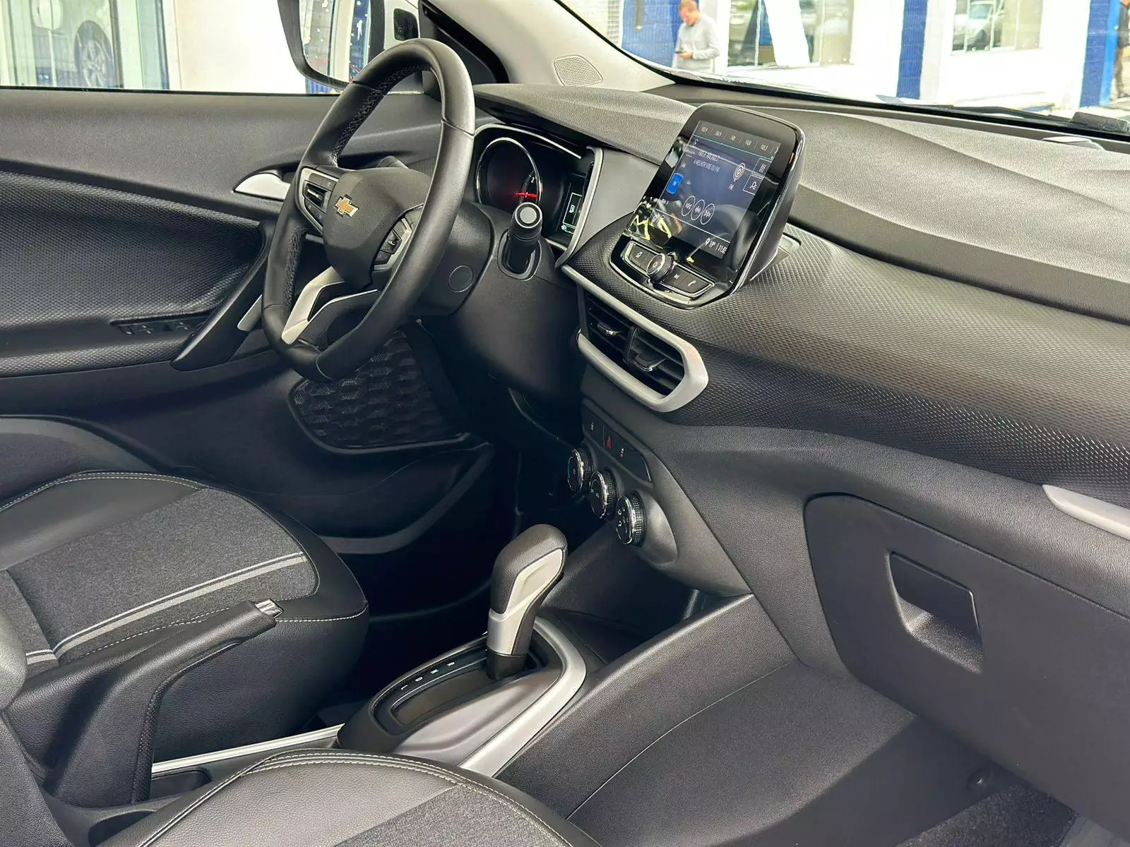 jeepetas y camionetas - CHEVROLET TRACKER LT 2023 con 7021 Kilómetros 5