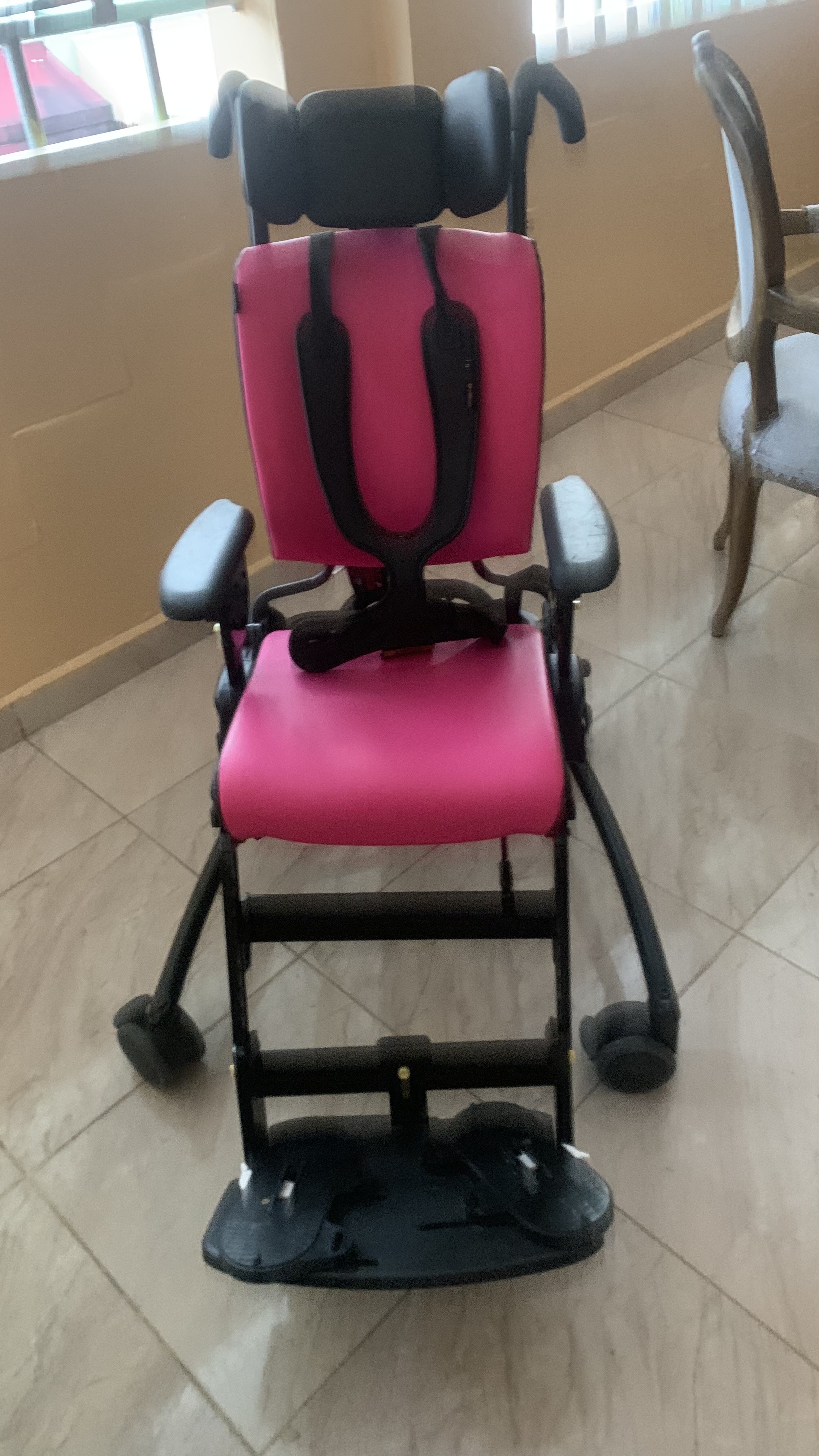 Salud y Equipamiento Médico - silla de posición pediatrico, para uso en casa  1