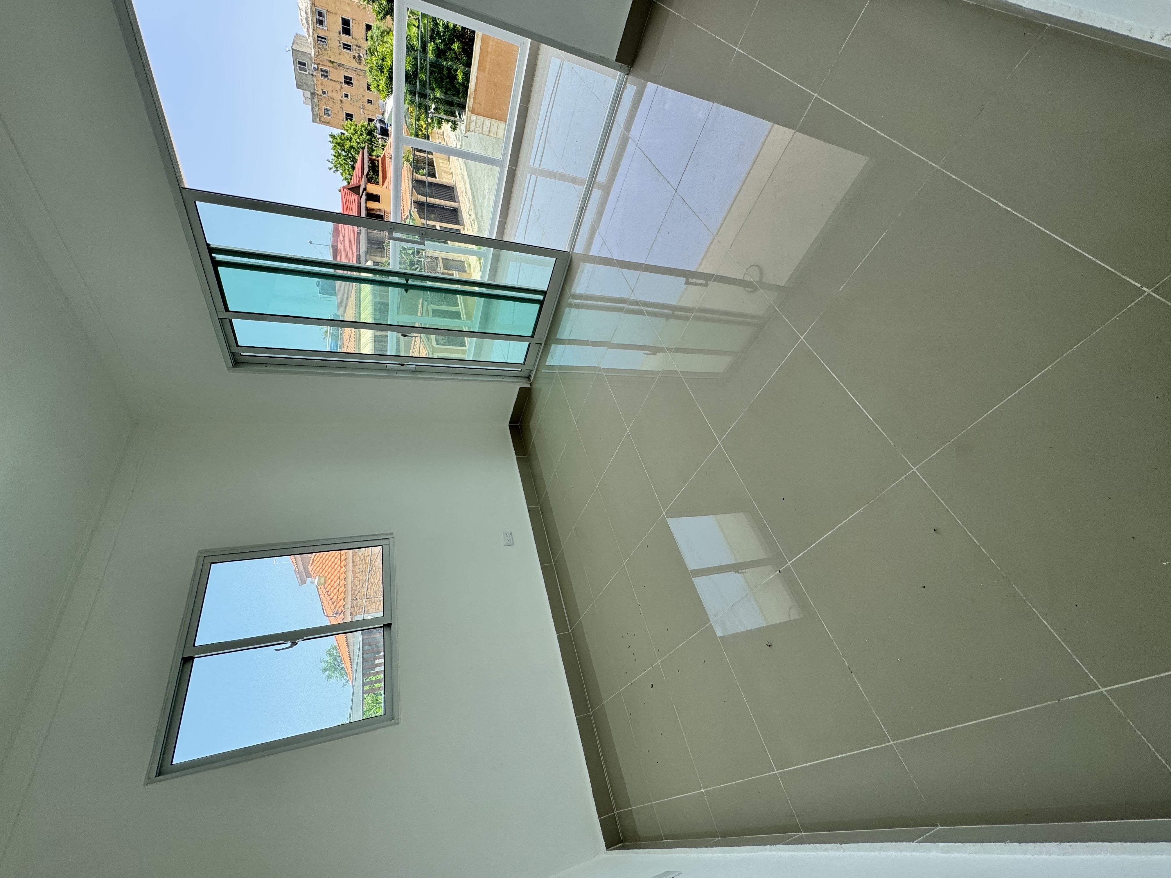 casas - venta de casa en la autopista de san isidro brisa oriental Santo Domingo este  6