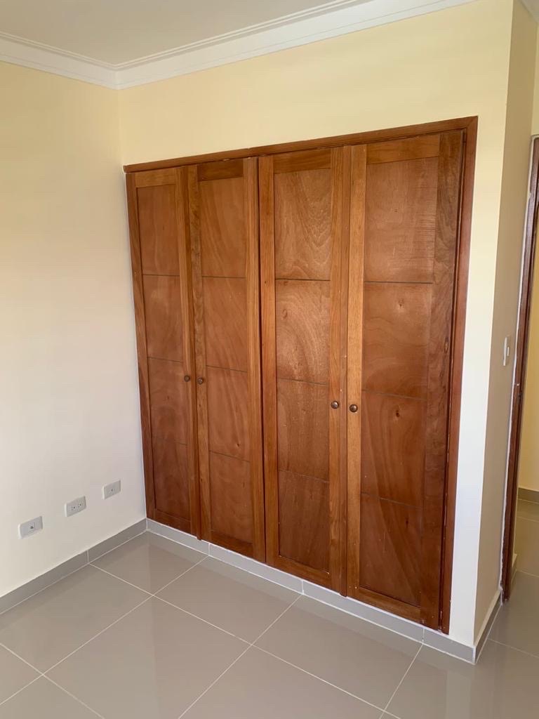 apartamentos - venta de apartamento en la autopista de san Isidro con 2 parqueos 4to piso  3