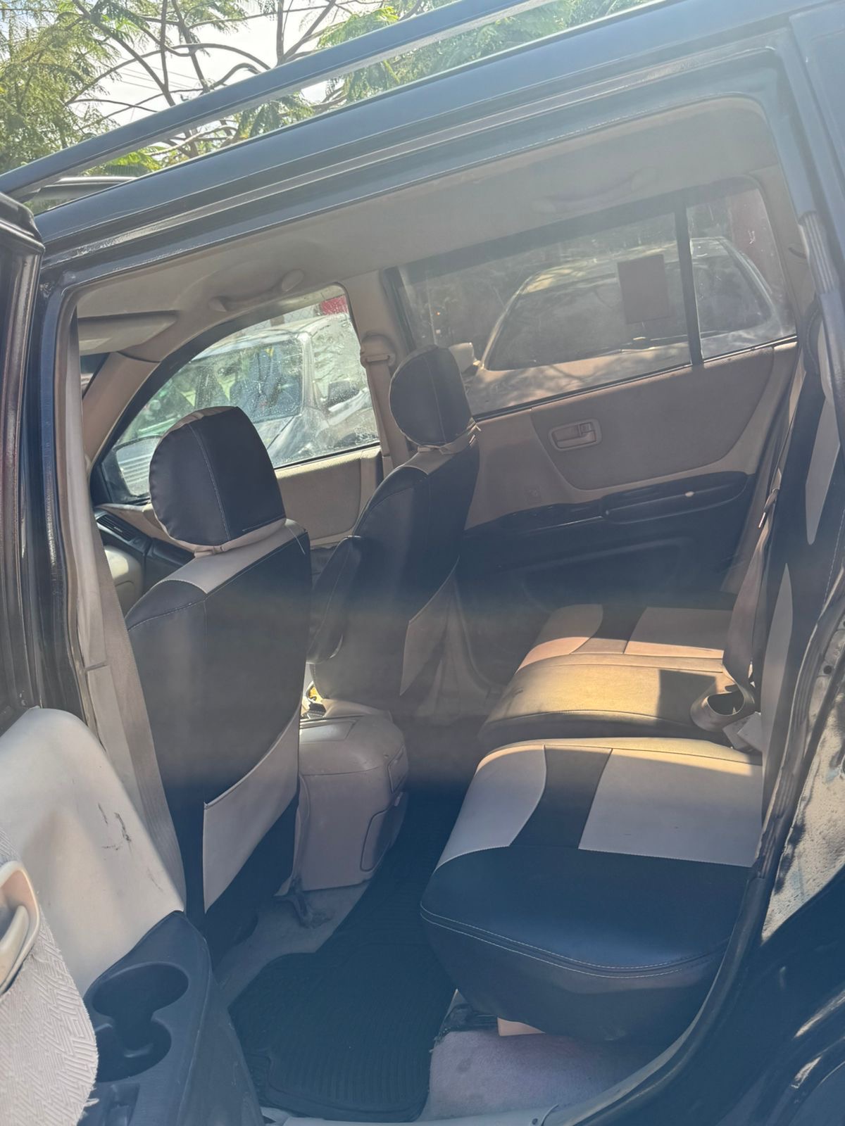 jeepetas y camionetas - Highlander la mas buscada solo una disponible  4