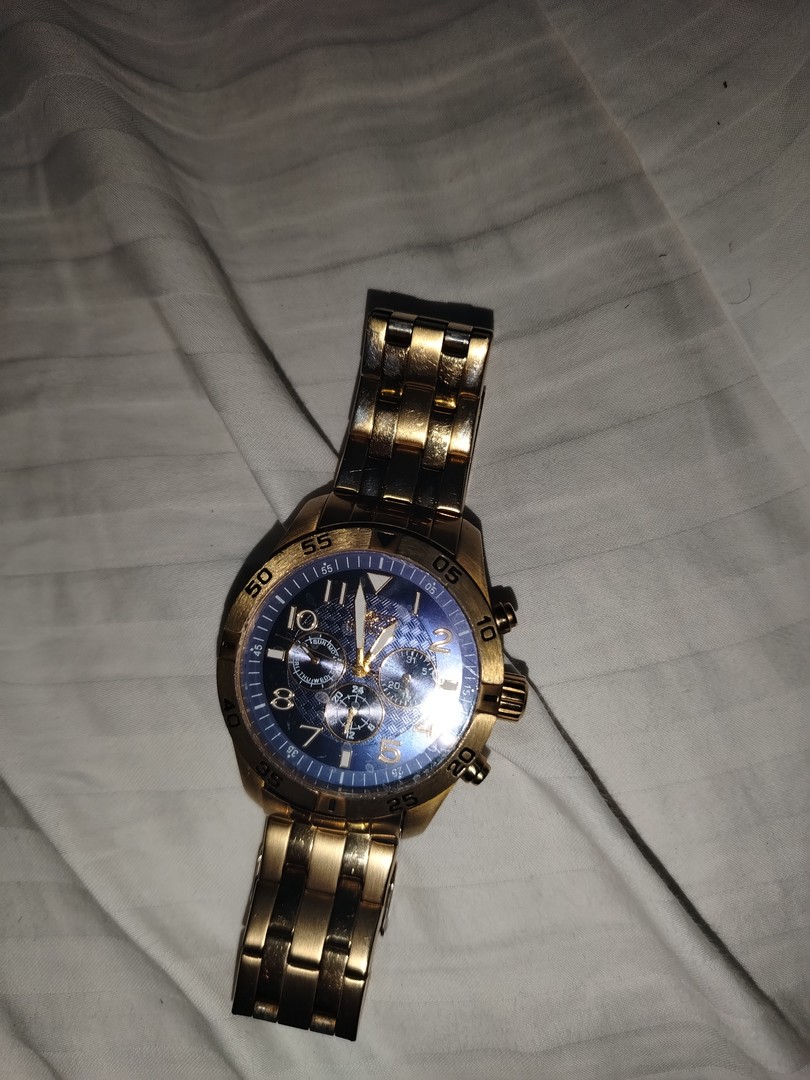 joyas, relojes y accesorios - Reloj Invicta como nuevo  1