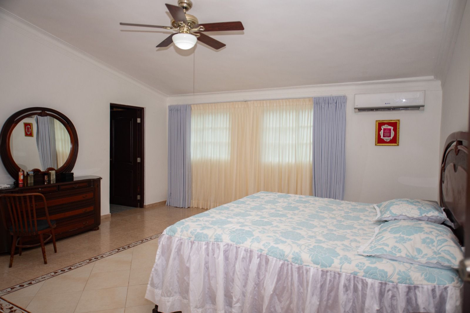 casas - Casa en venta manoguayabo de 2 niveles con piscina 3