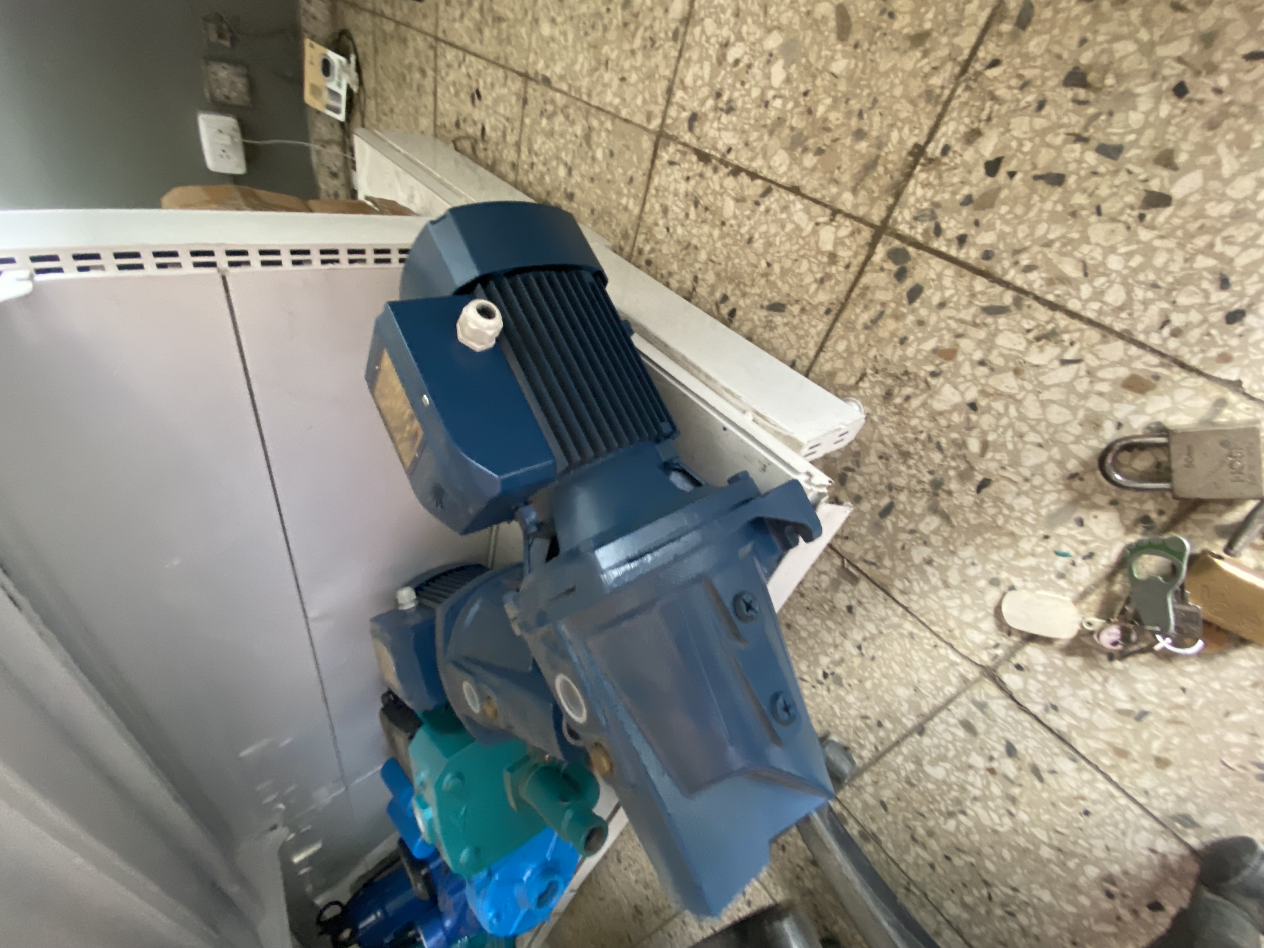 equipos profesionales - bombas de aguaestaciónarias sumergibles motores eléctricos  2
