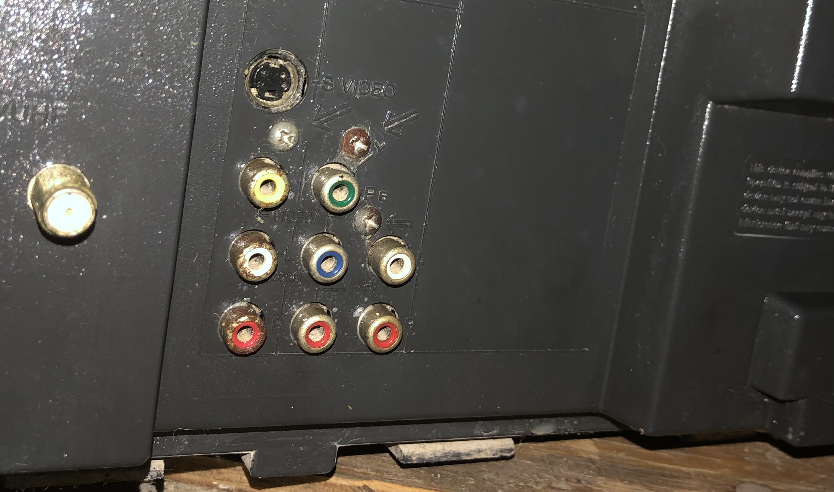 tv - Sony Tv 27 pulgada $2,500 para piezas, o reparar  1