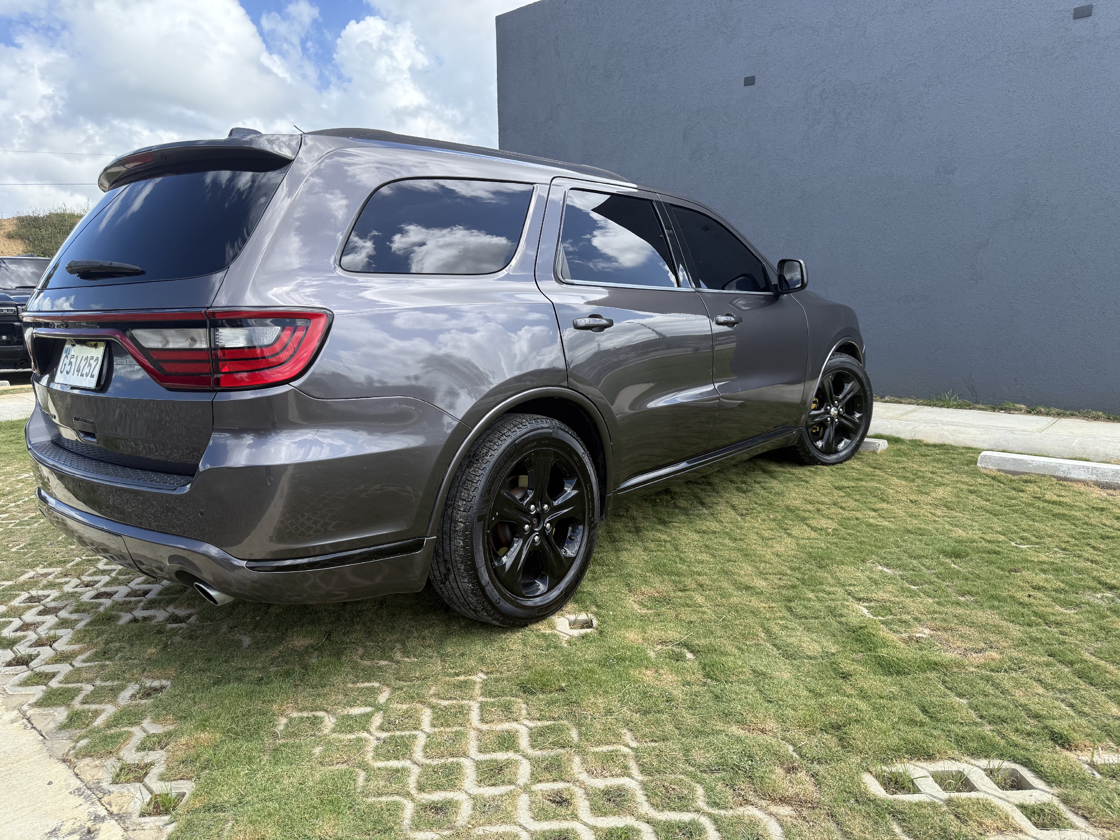 jeepetas y camionetas - Dodge Durango 2015 en buenas consiciones 1