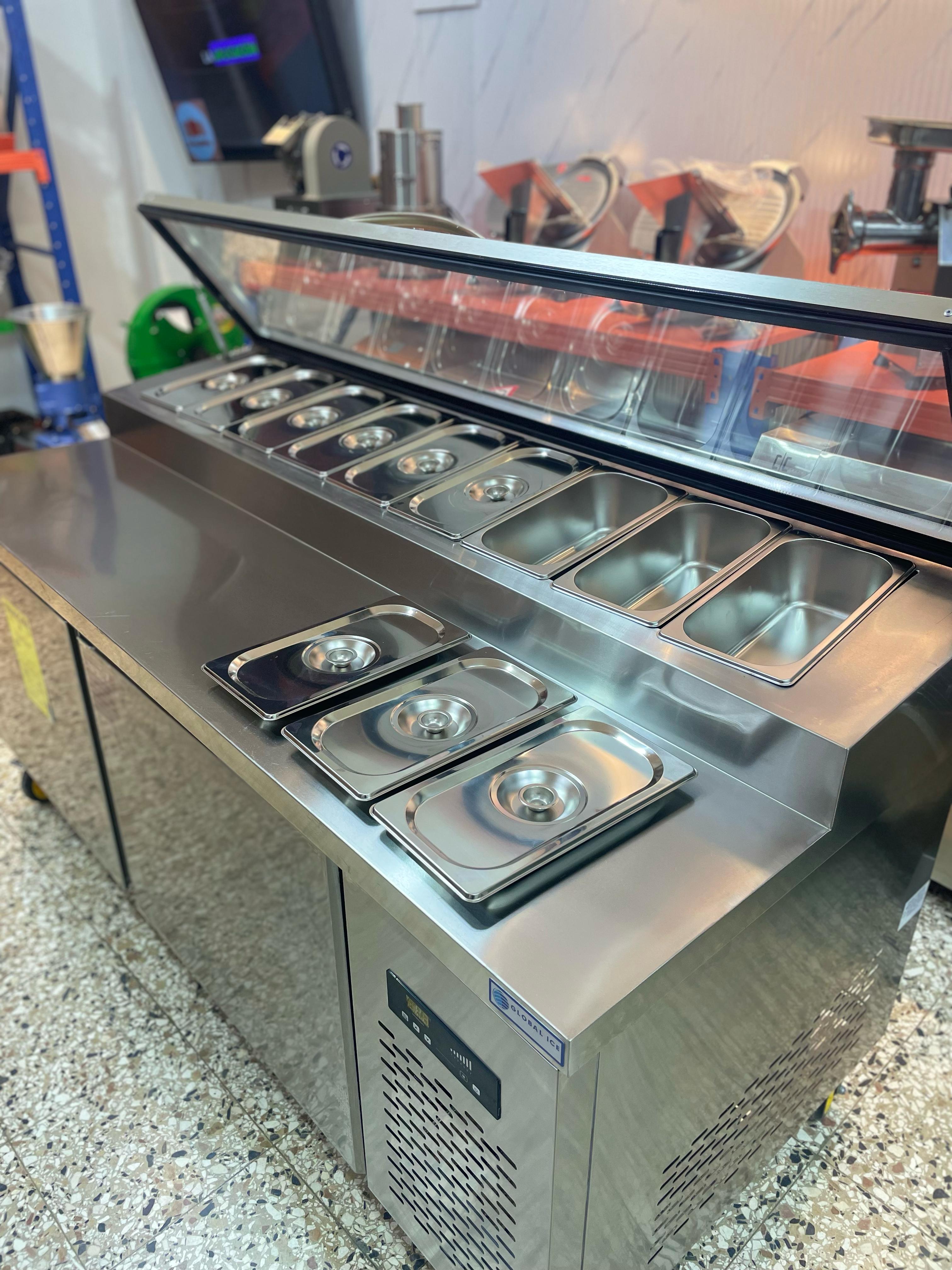 equipos profesionales - Mesa de preparar pizza con freezer 5